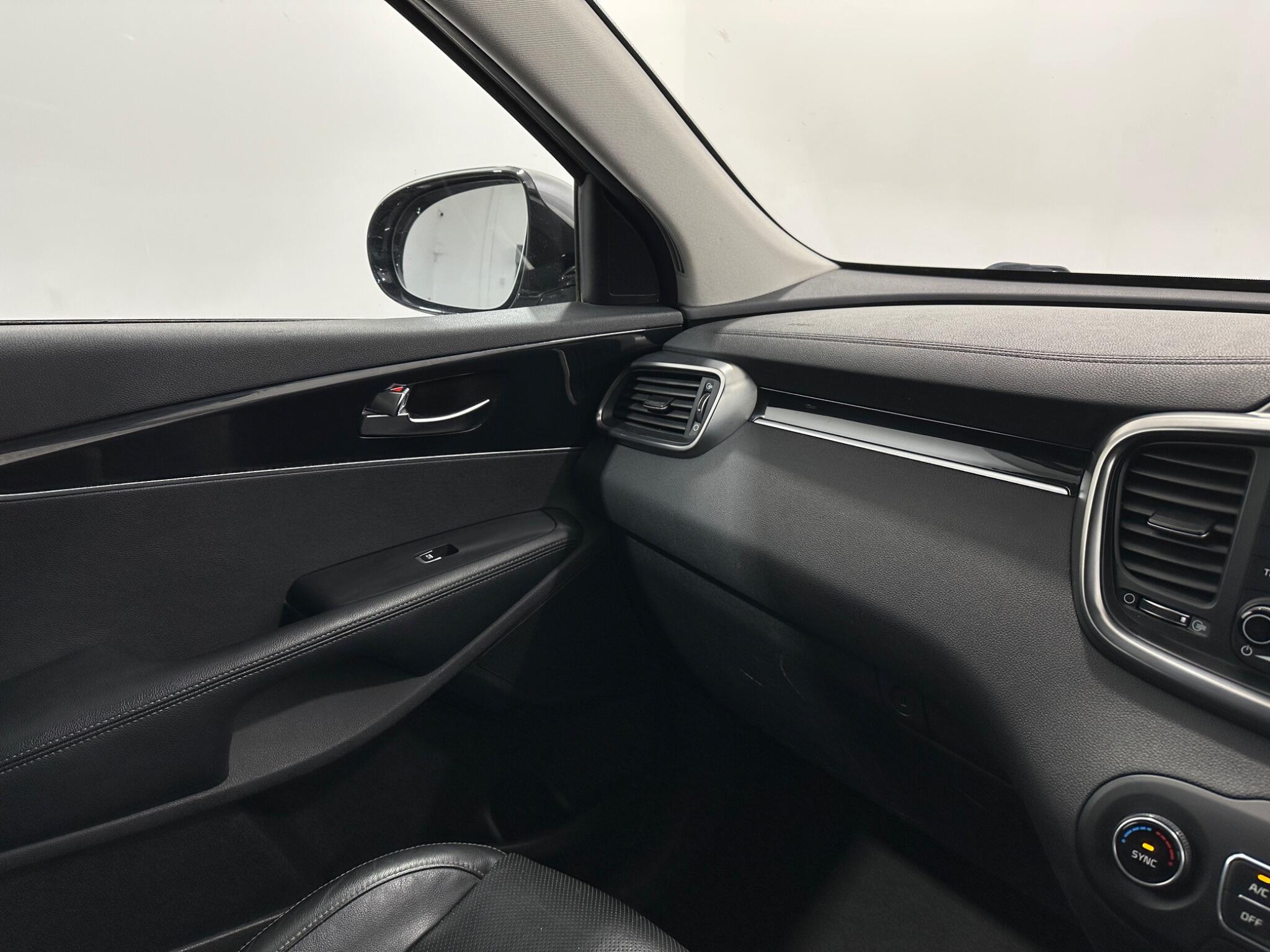 Kia Sorento view 27