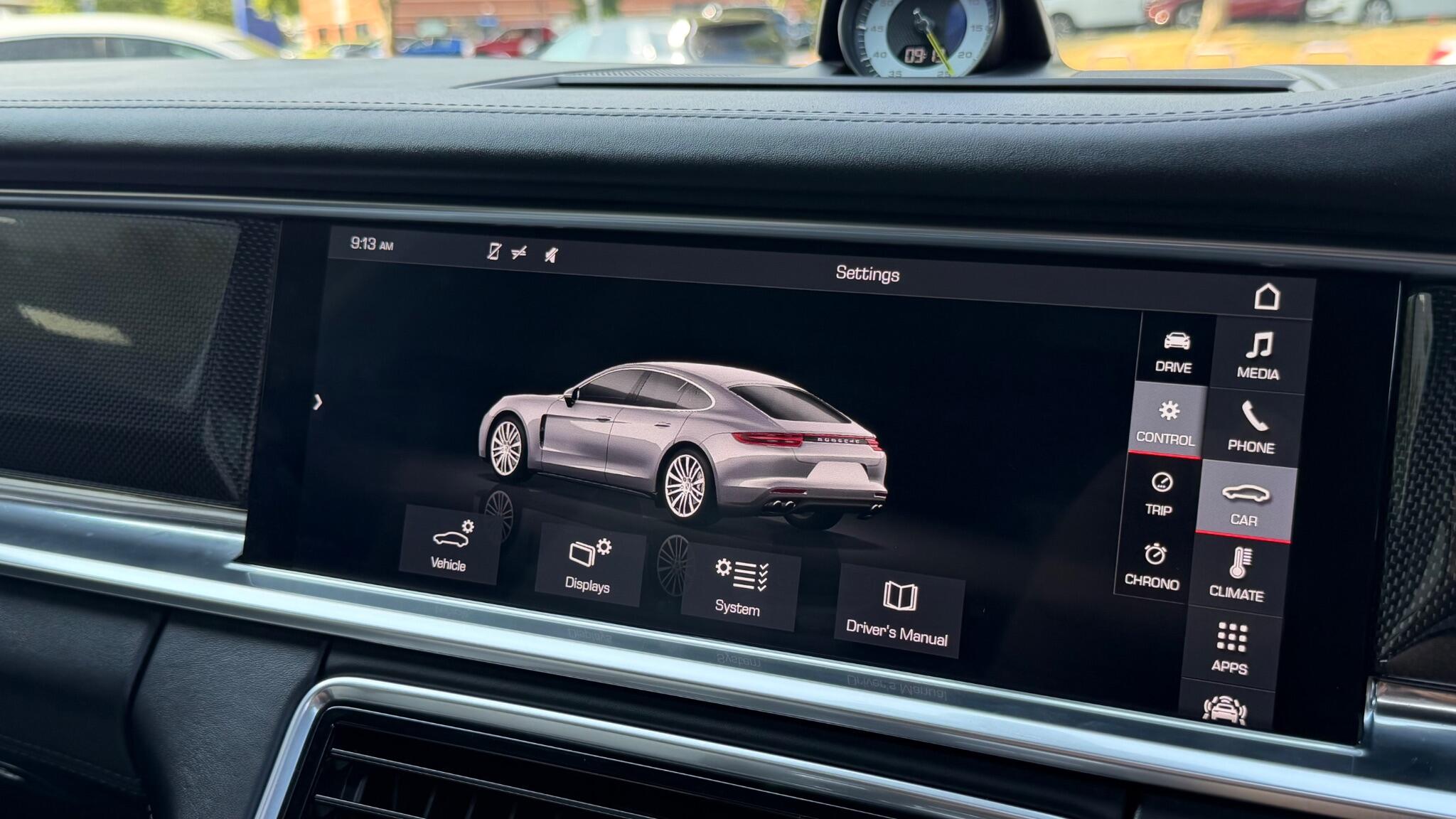 Porsche Panamera view 31