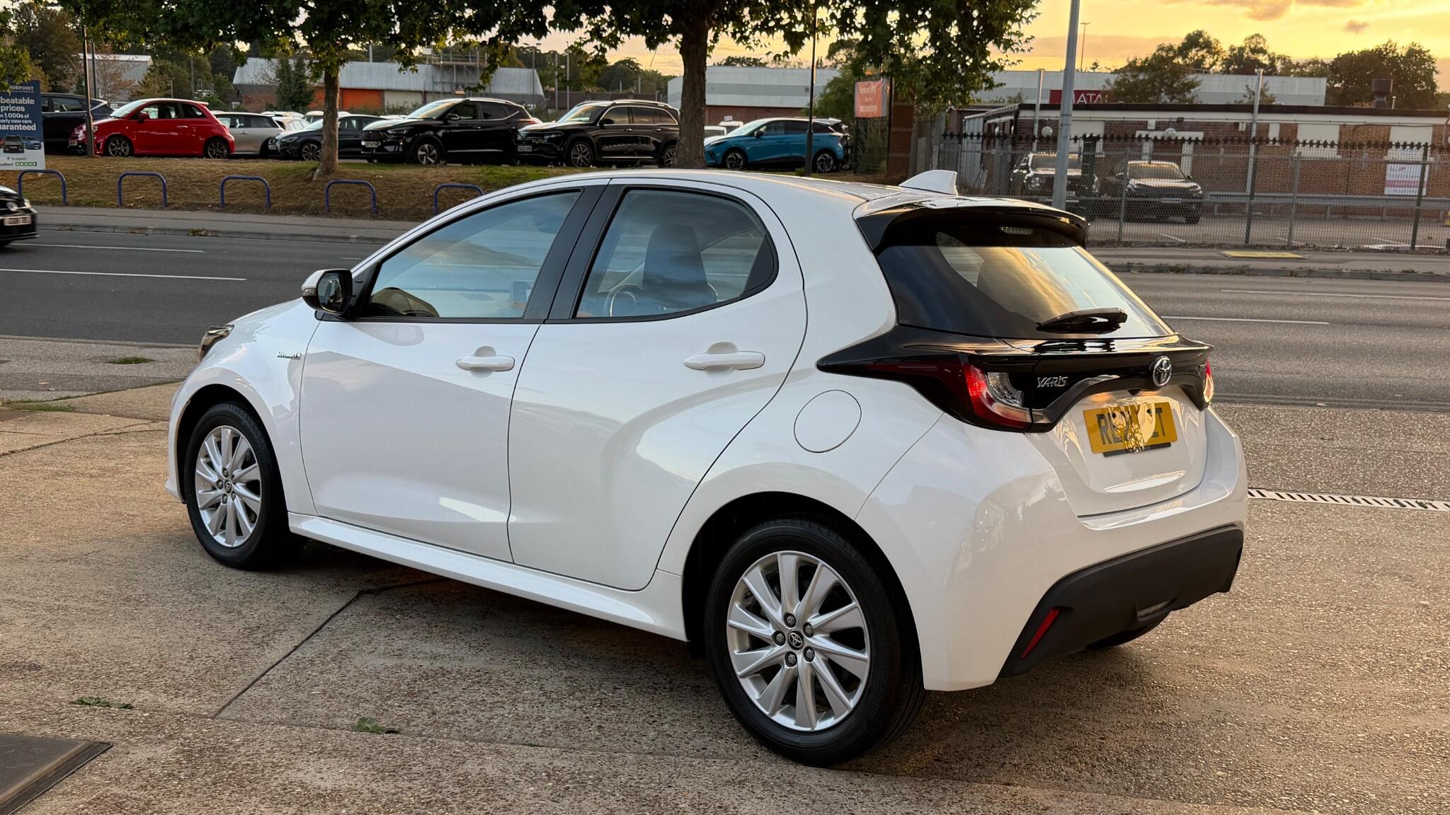 Toyota Yaris view 6