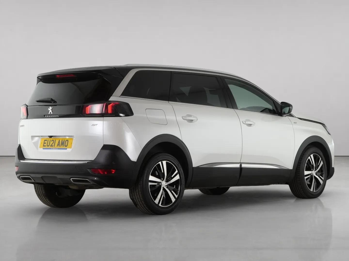 Peugeot 5008 view 11