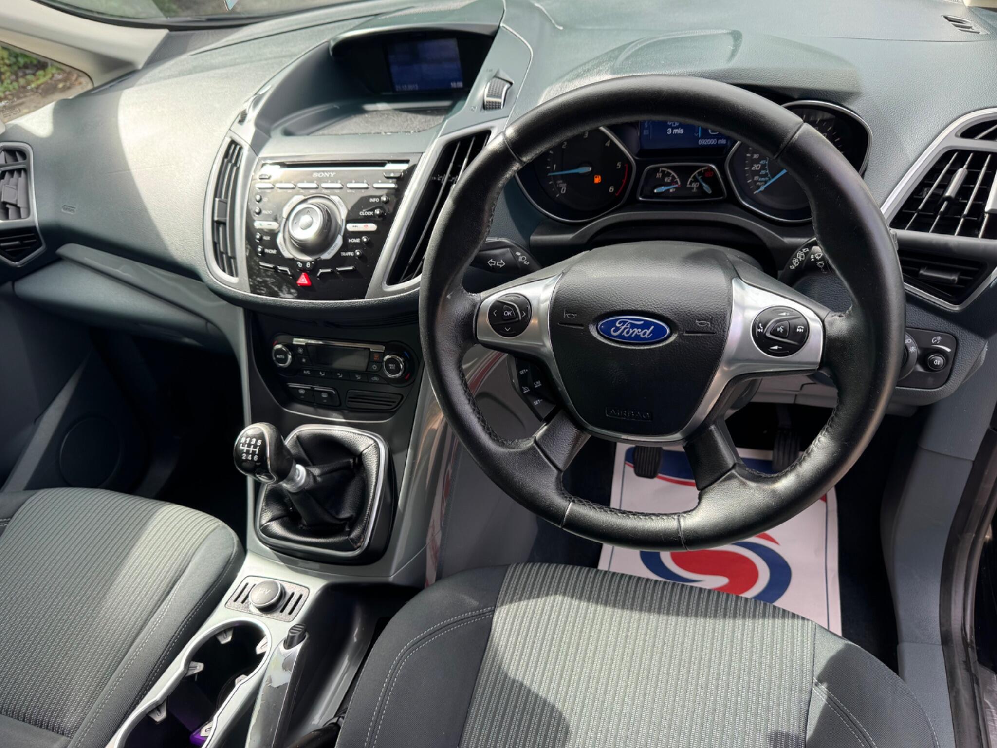 Ford Grand C-Max view 18