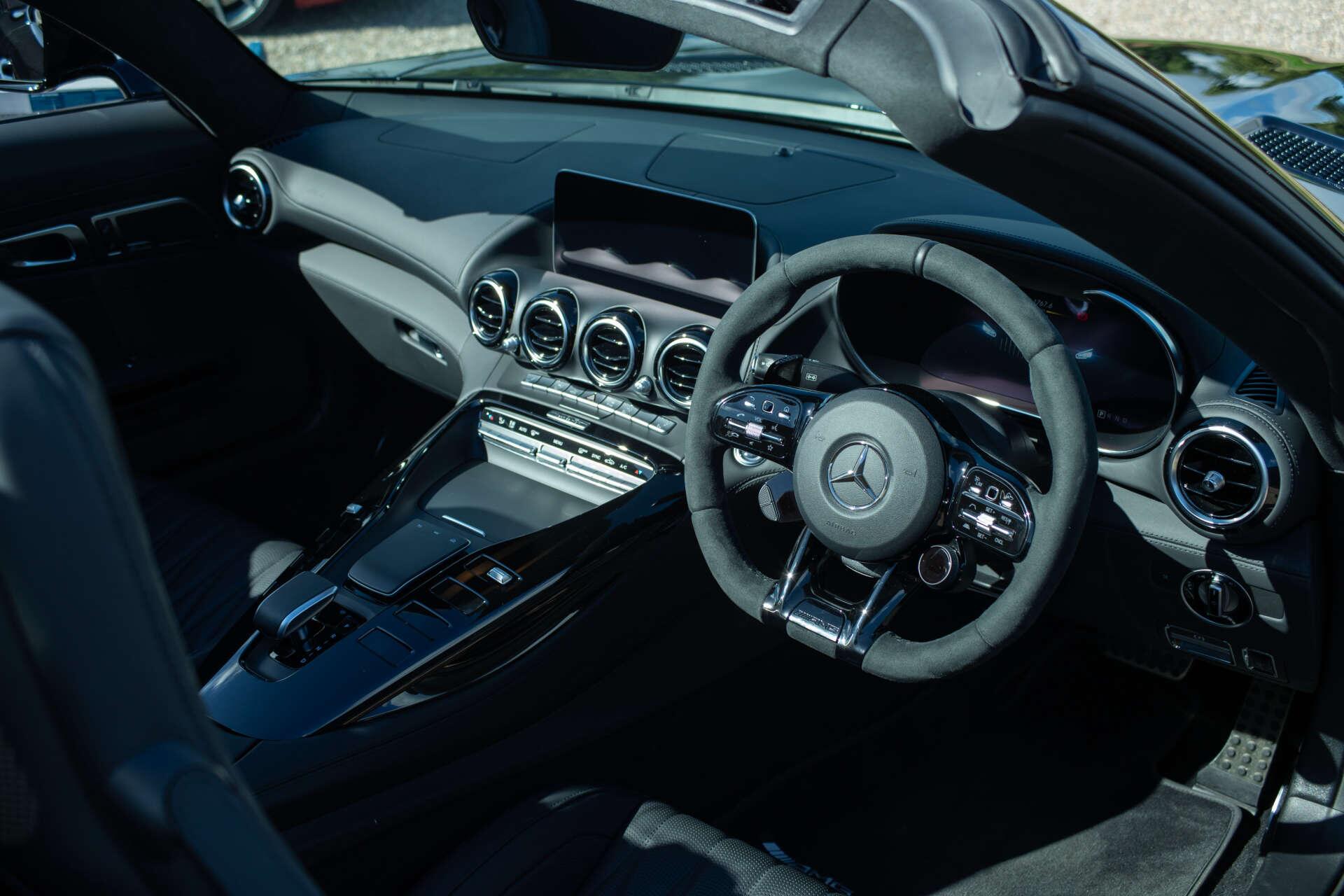 Mercedes-Benz Amg GT view 4