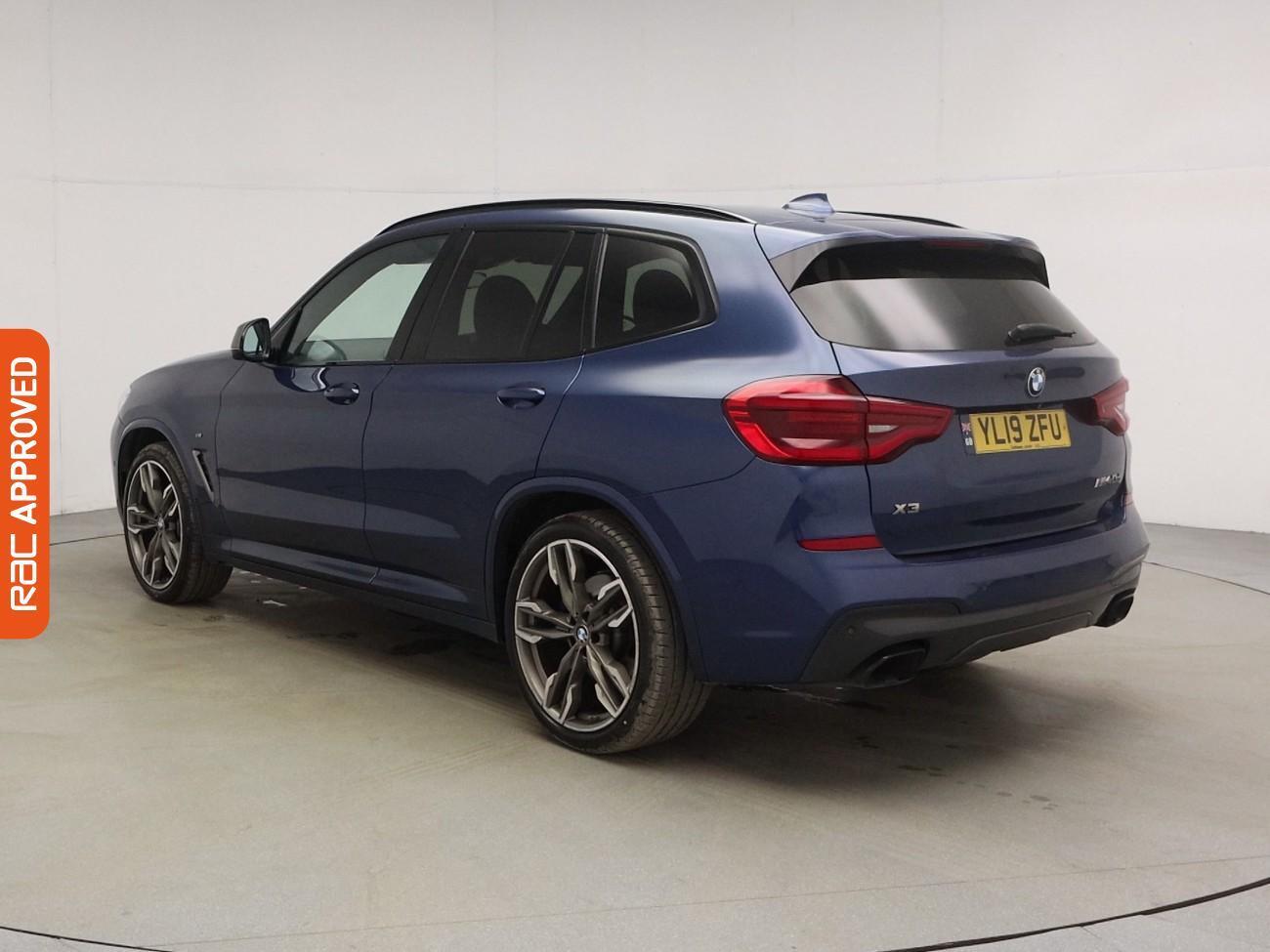 BMW X3 view 4