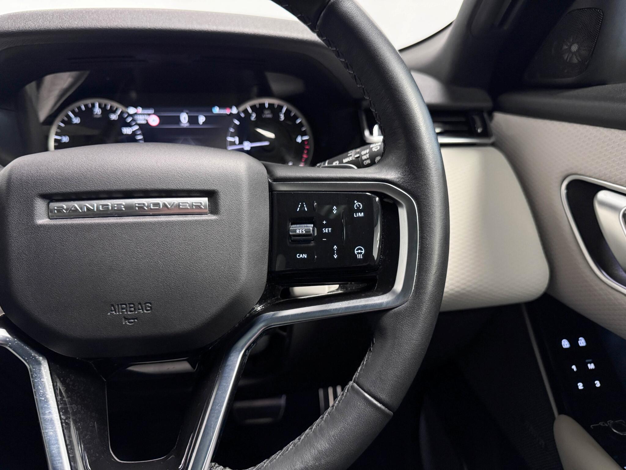 Land Rover Range Rover Velar view 14