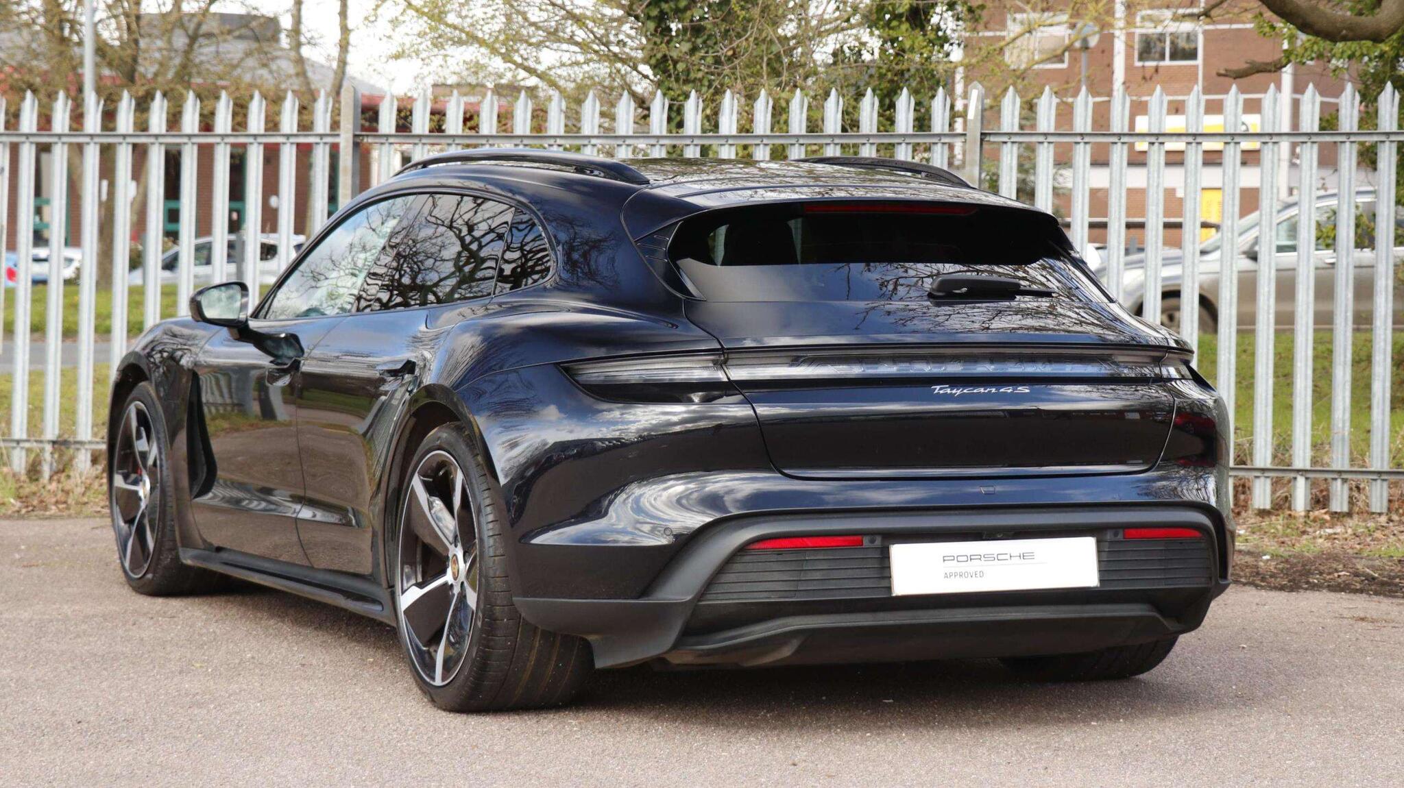Porsche Taycan view 35