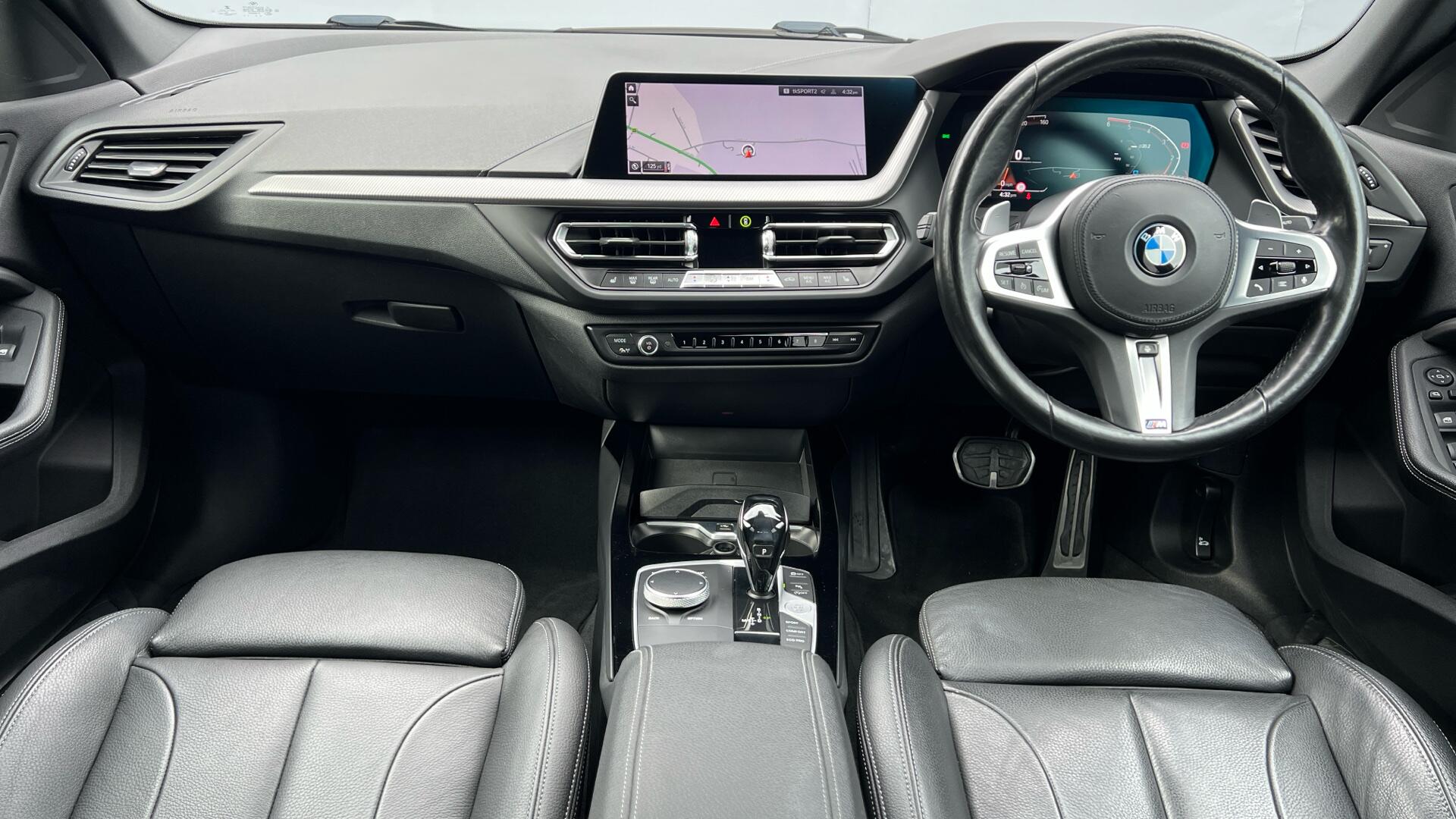 BMW 2 Series view 4