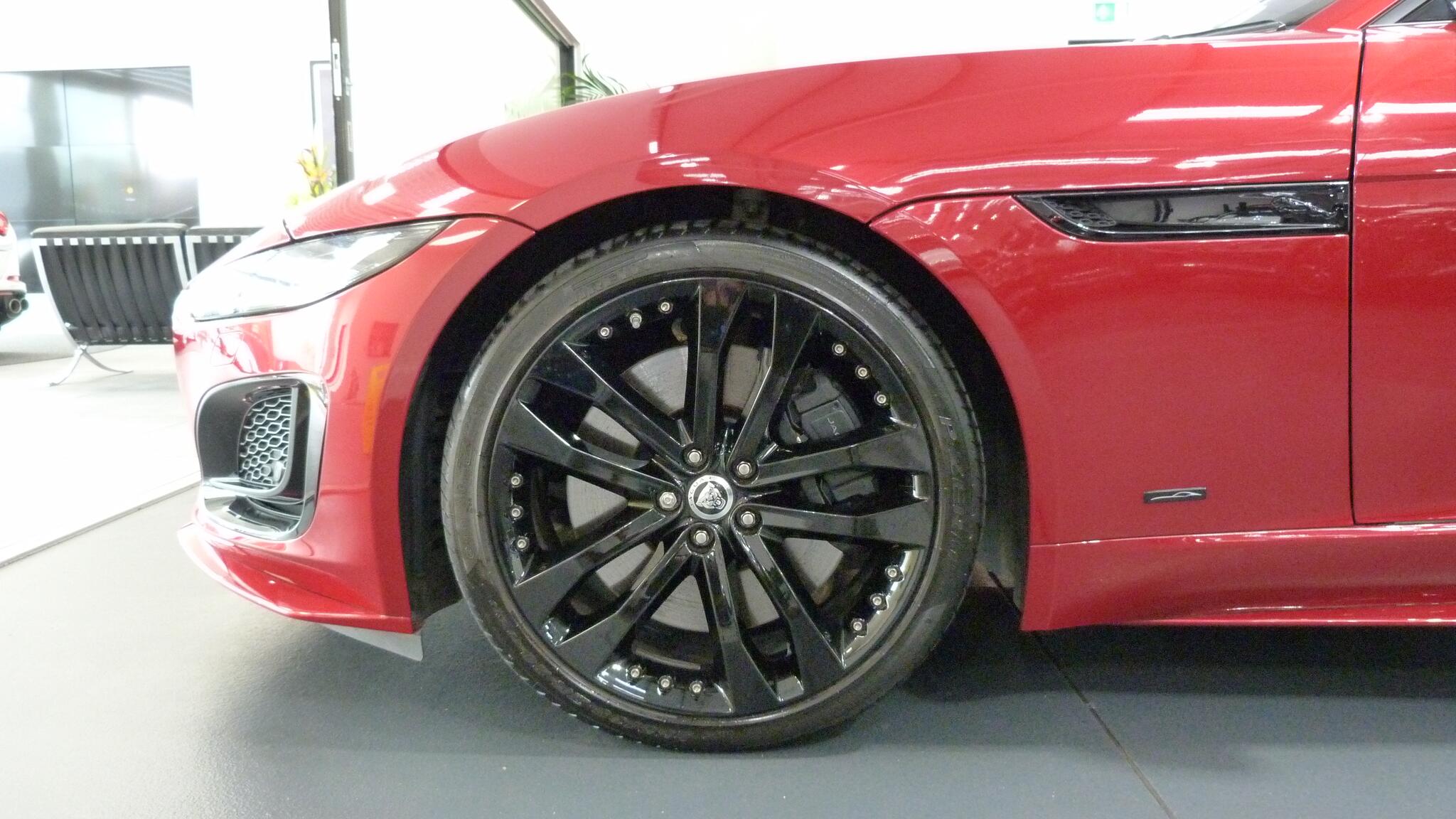 Jaguar F-Type view 4