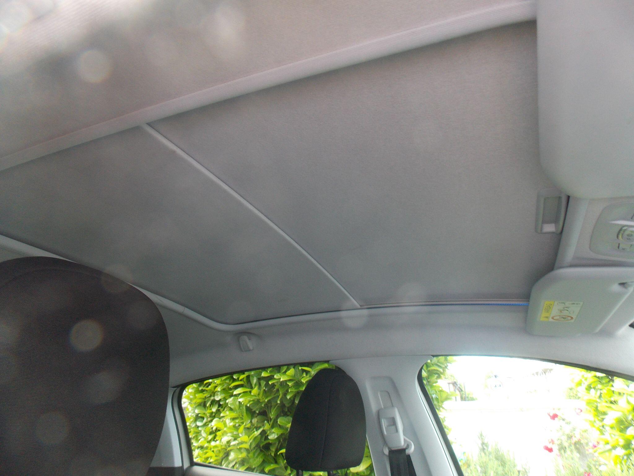Peugeot 208 view 31