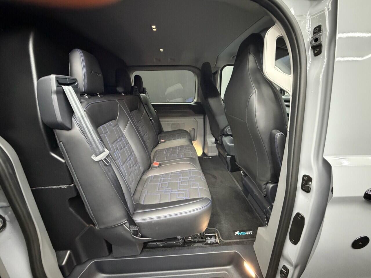 Ford Transit Custom view 42