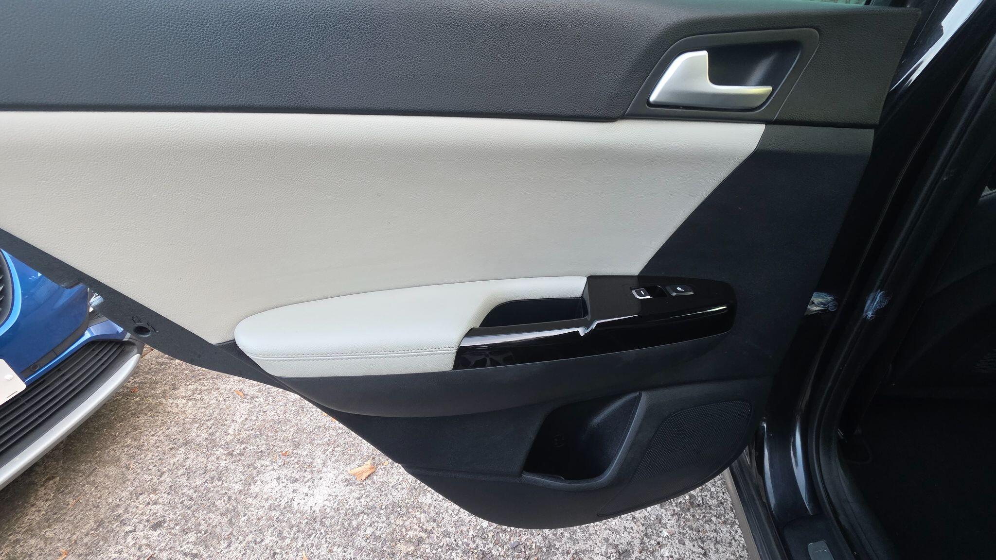 Kia Sportage view 39