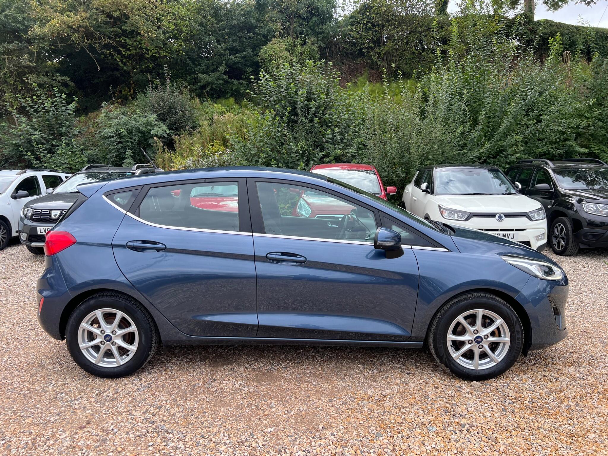 Ford Fiesta view 11