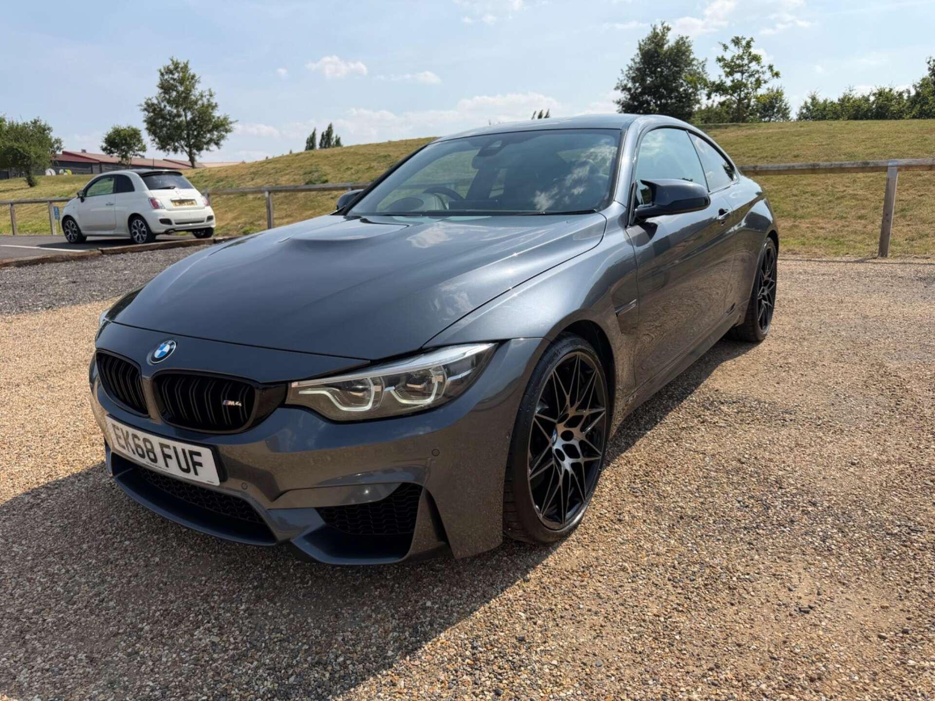 BMW M4 view 5