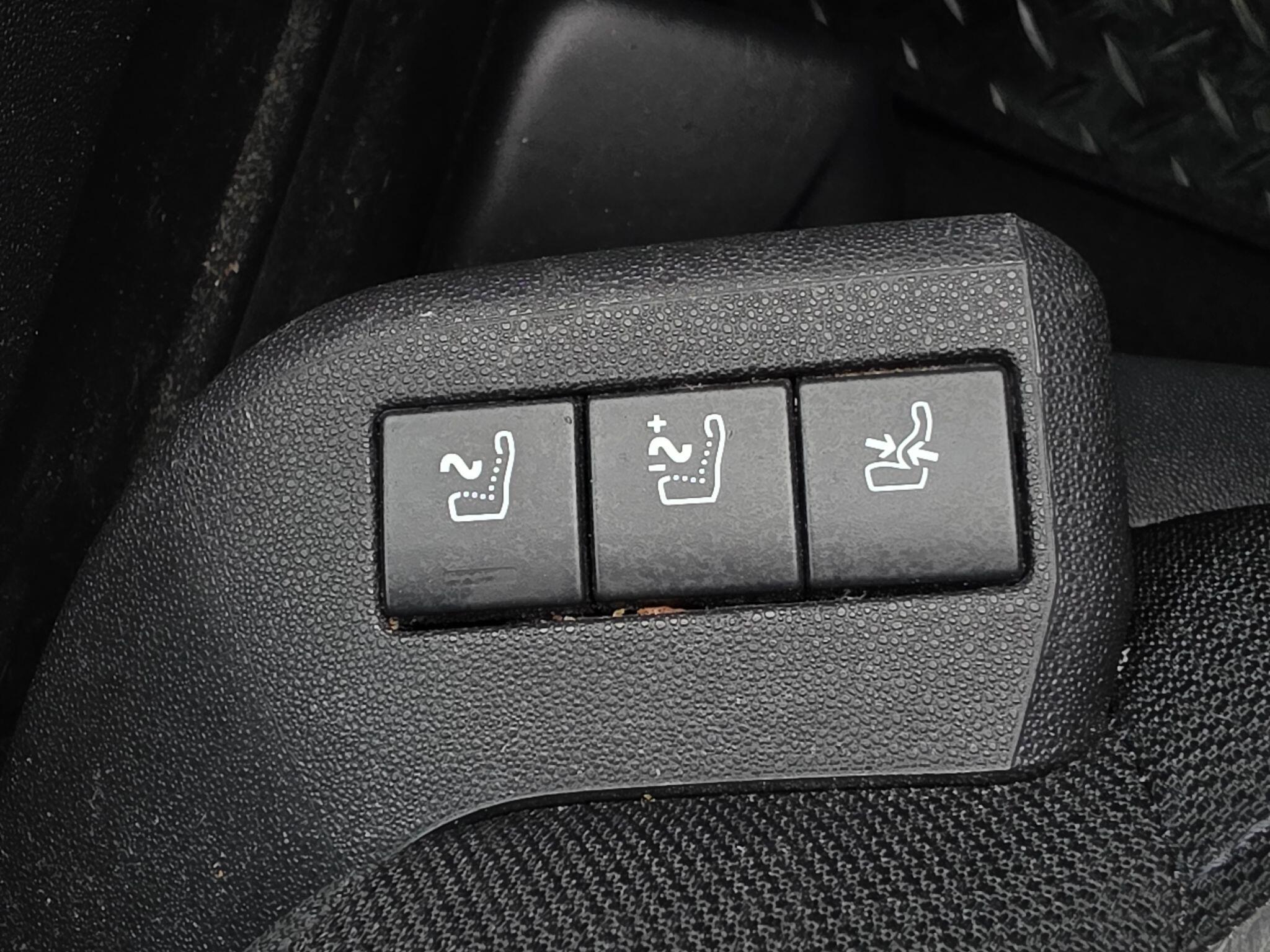 Citroen Grand C4 Picasso view 20