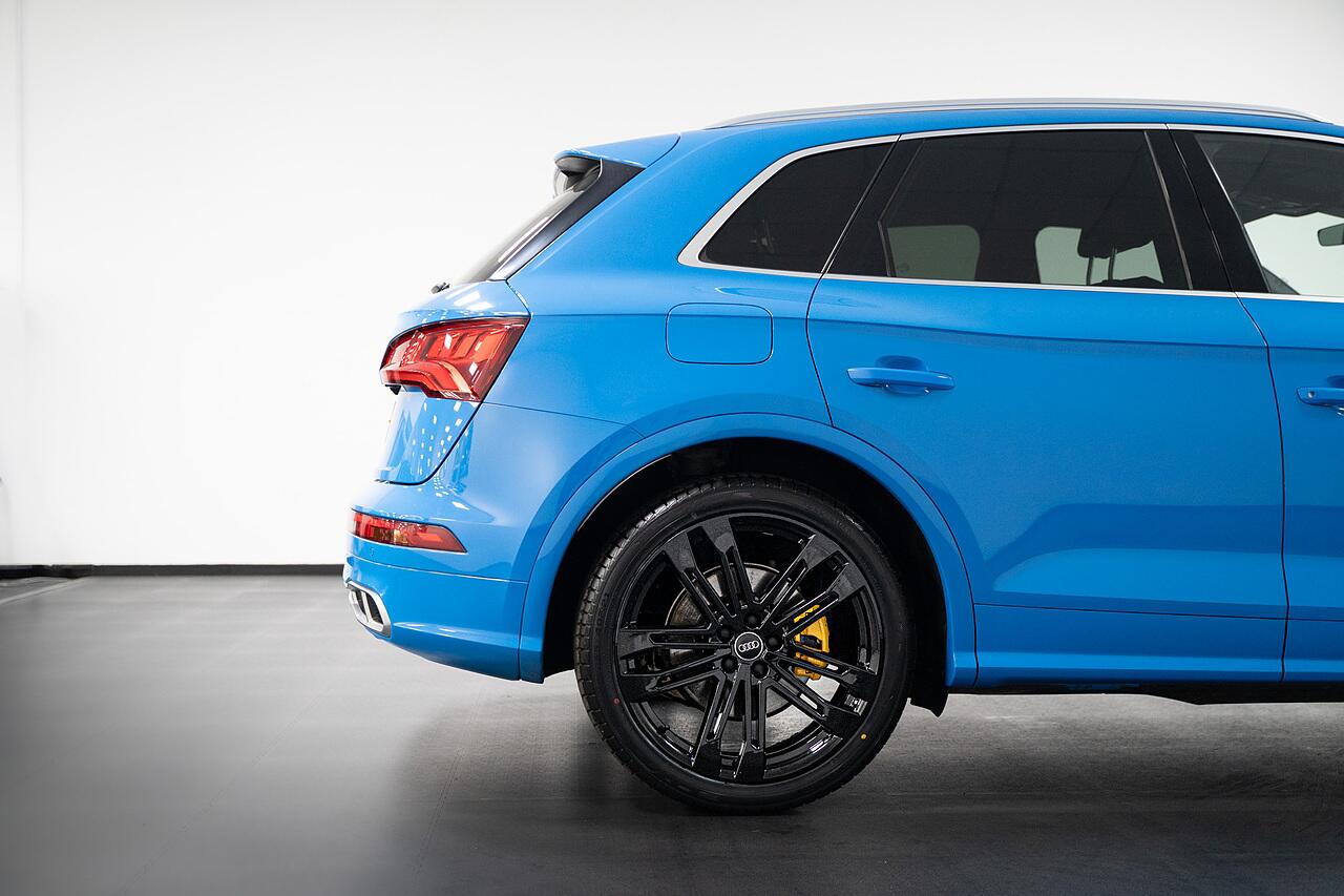 Audi SQ5 view 26