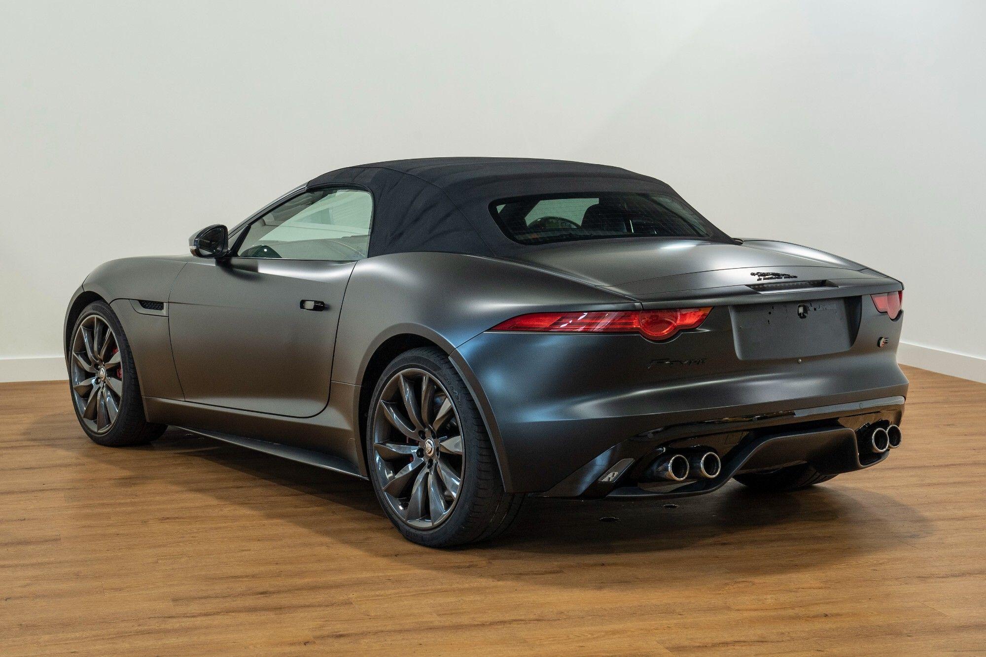 Jaguar F-Type view 3