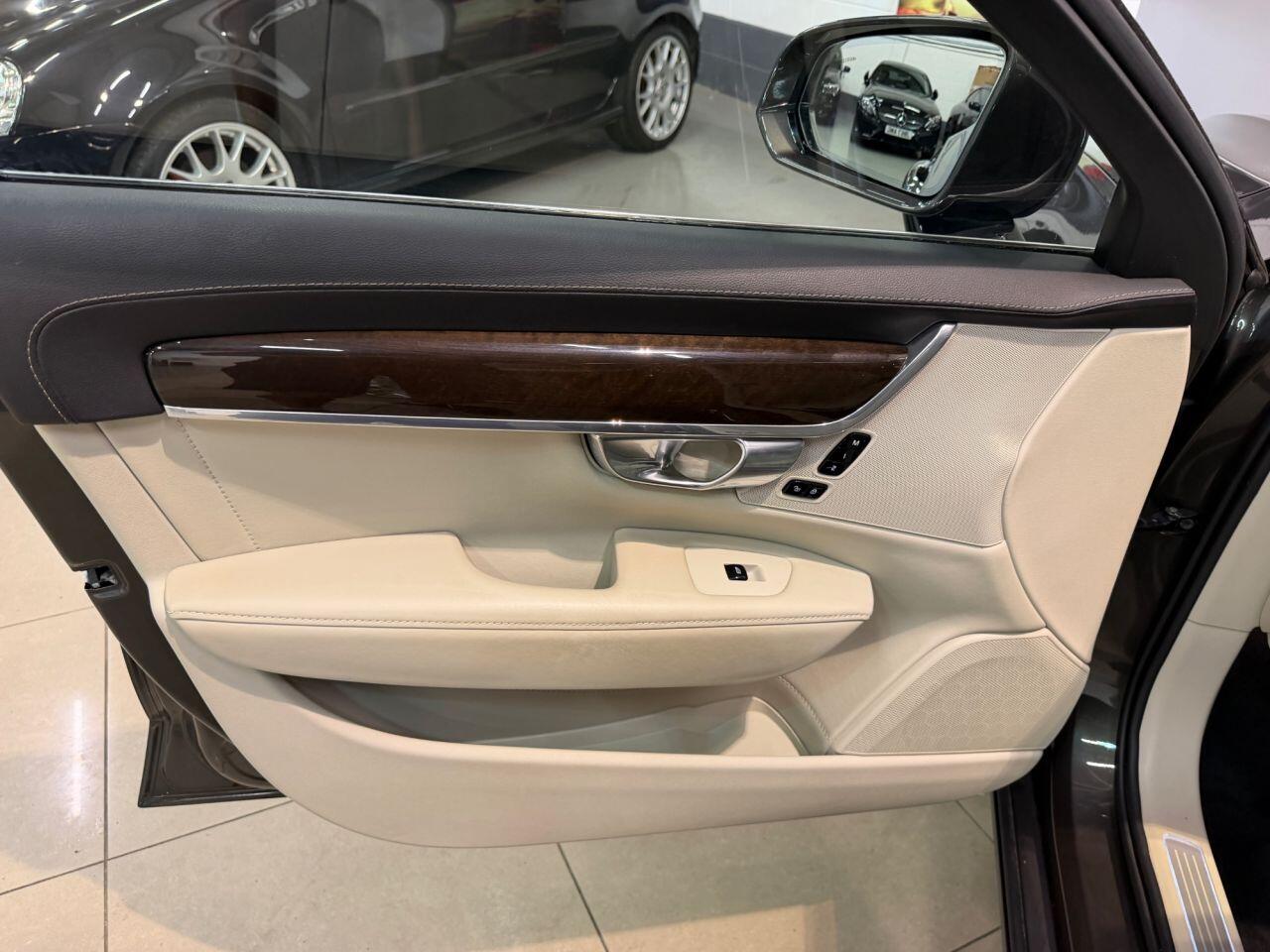 Volvo V90 view 38