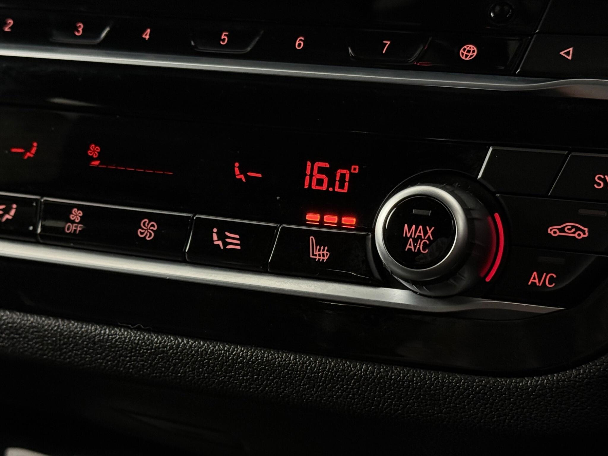 BMW X3 view 24