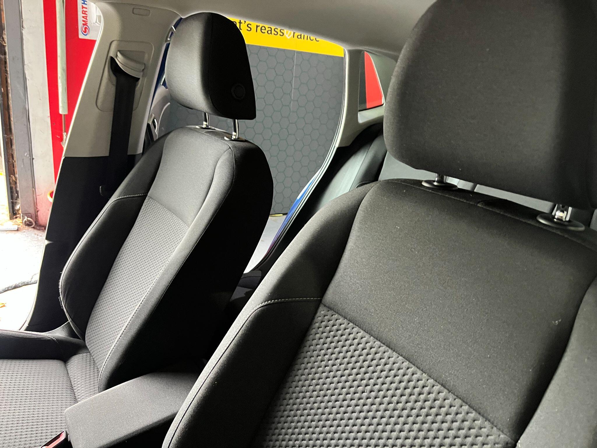Volkswagen Polo view 51