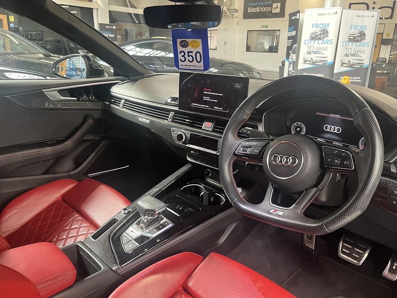 Audi S5 view 11
