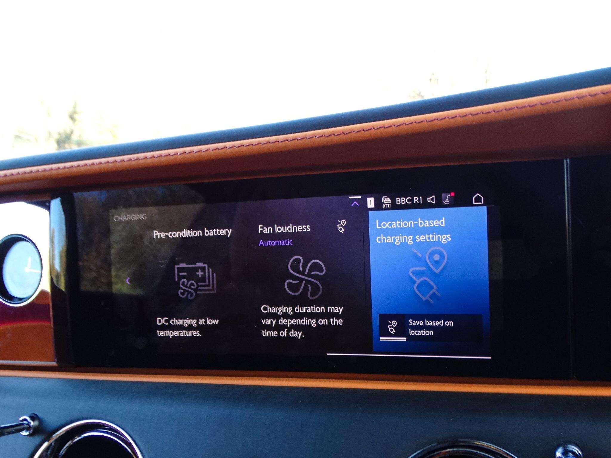 Rolls-Royce Spectre view 32