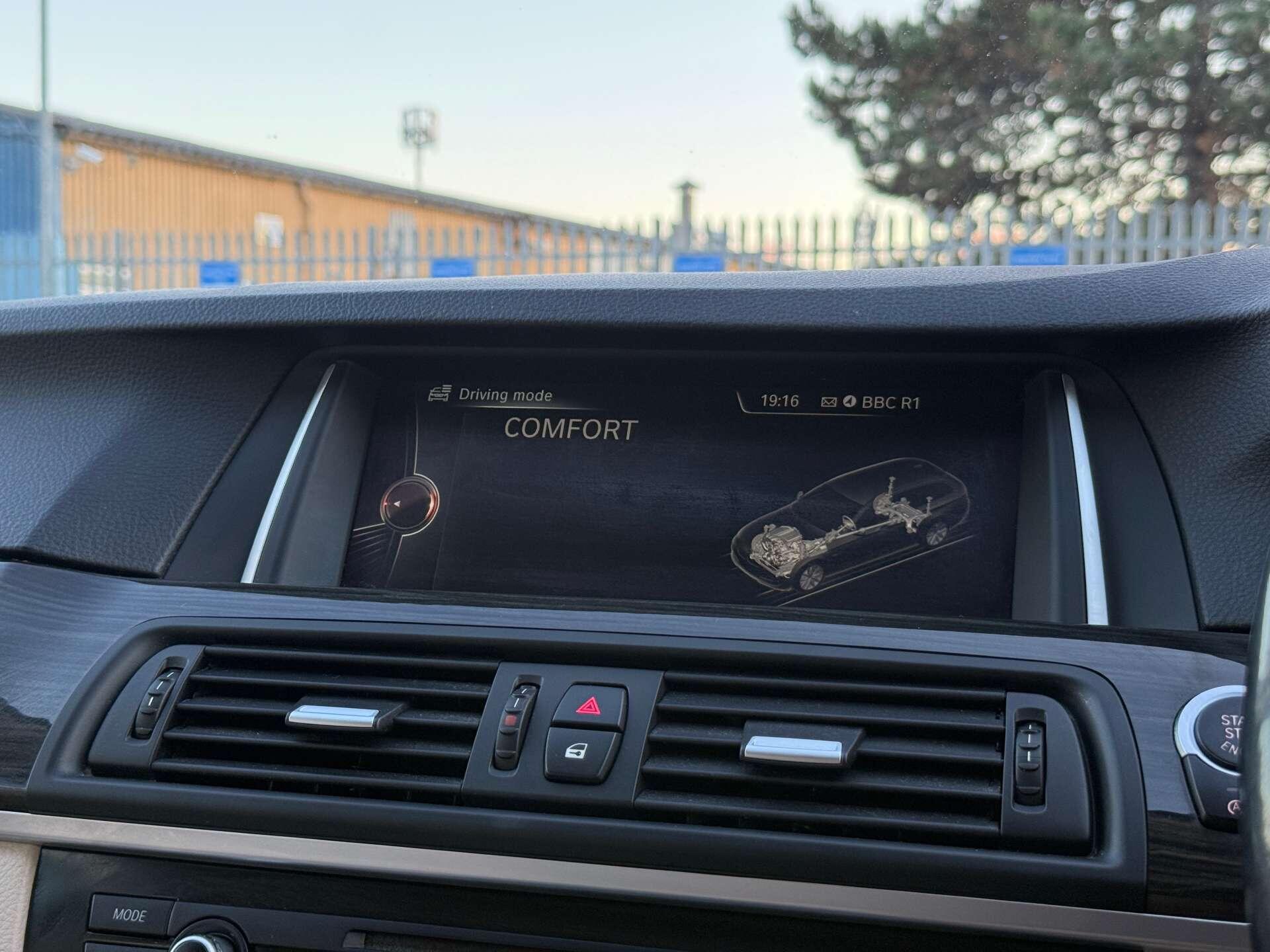 BMW 5 Series view 73