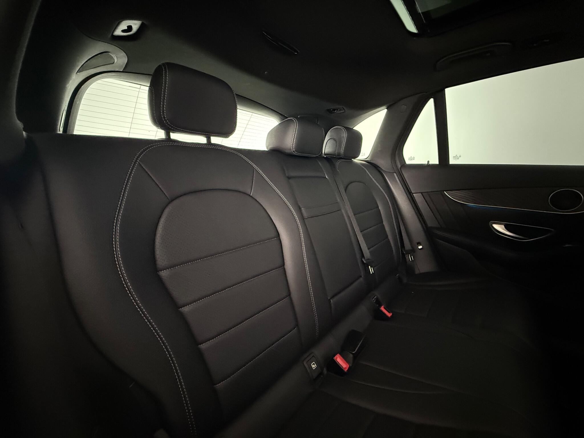 Mercedes-Benz GLC view 31