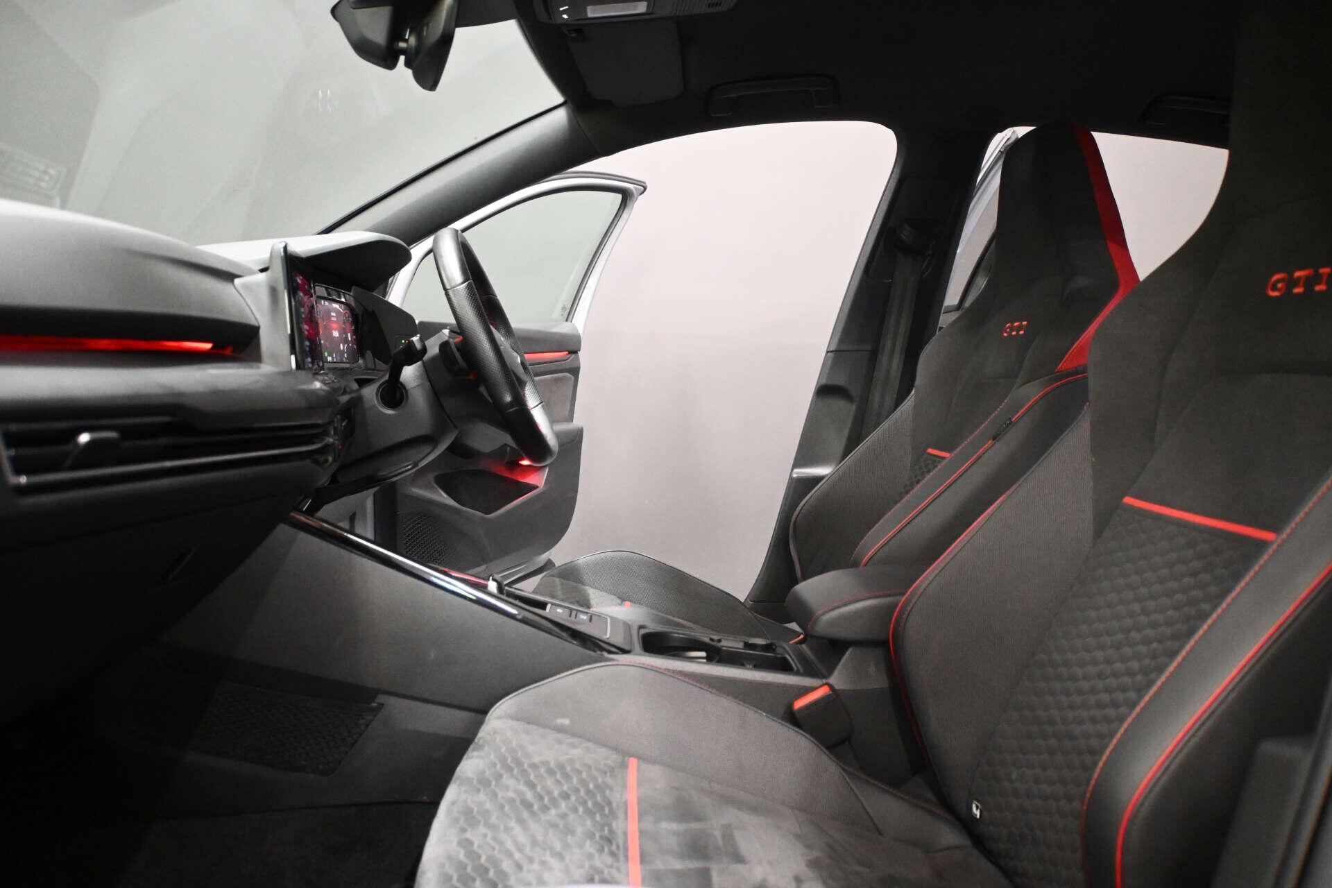 Volkswagen Golf view 22