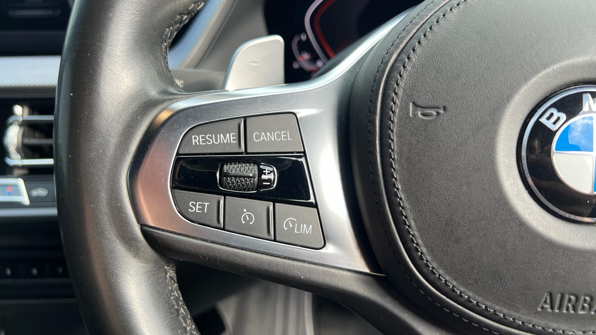 BMW 1 Series view 17