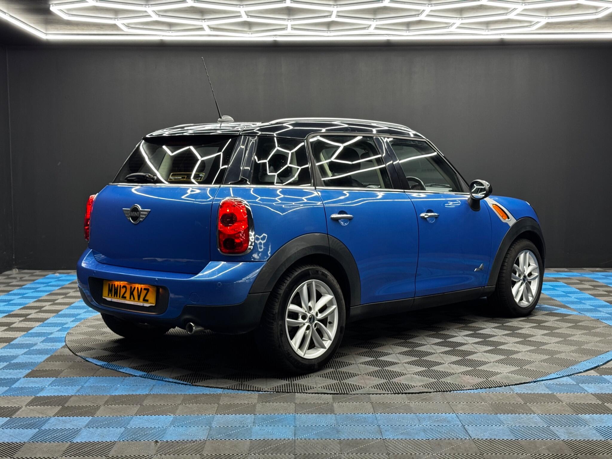 Mini Countryman view 5