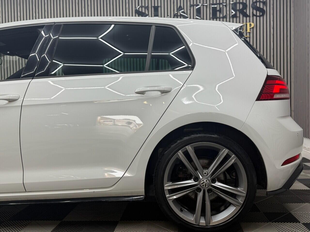 Volkswagen Golf view 32