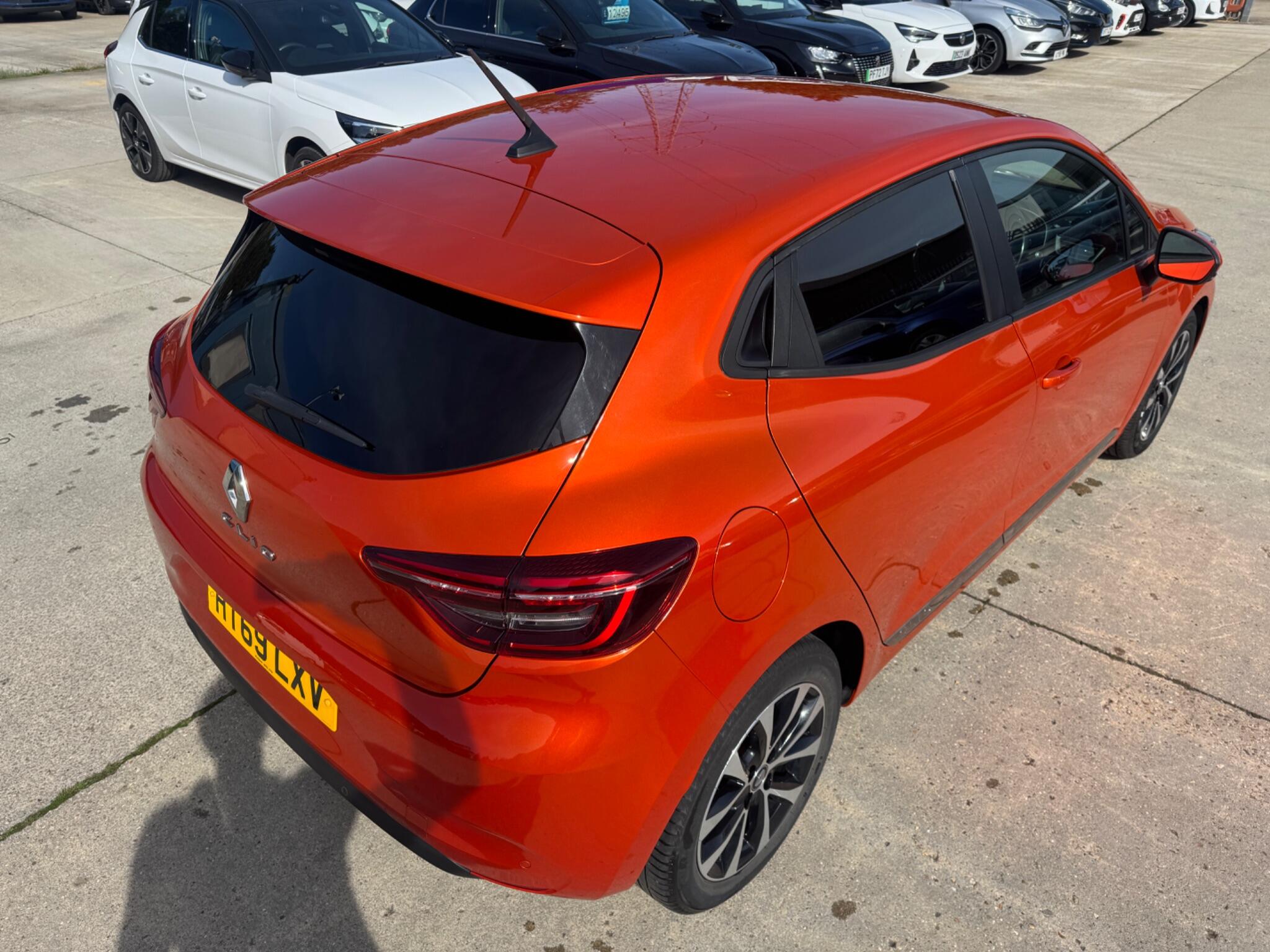 Renault Clio view 14