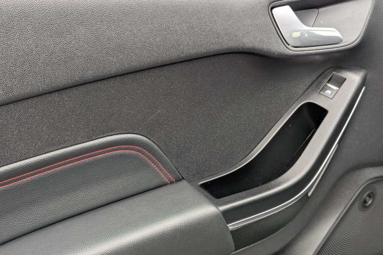 Ford Fiesta view 27