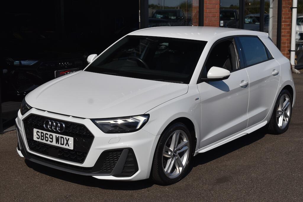 Audi A1 view 18