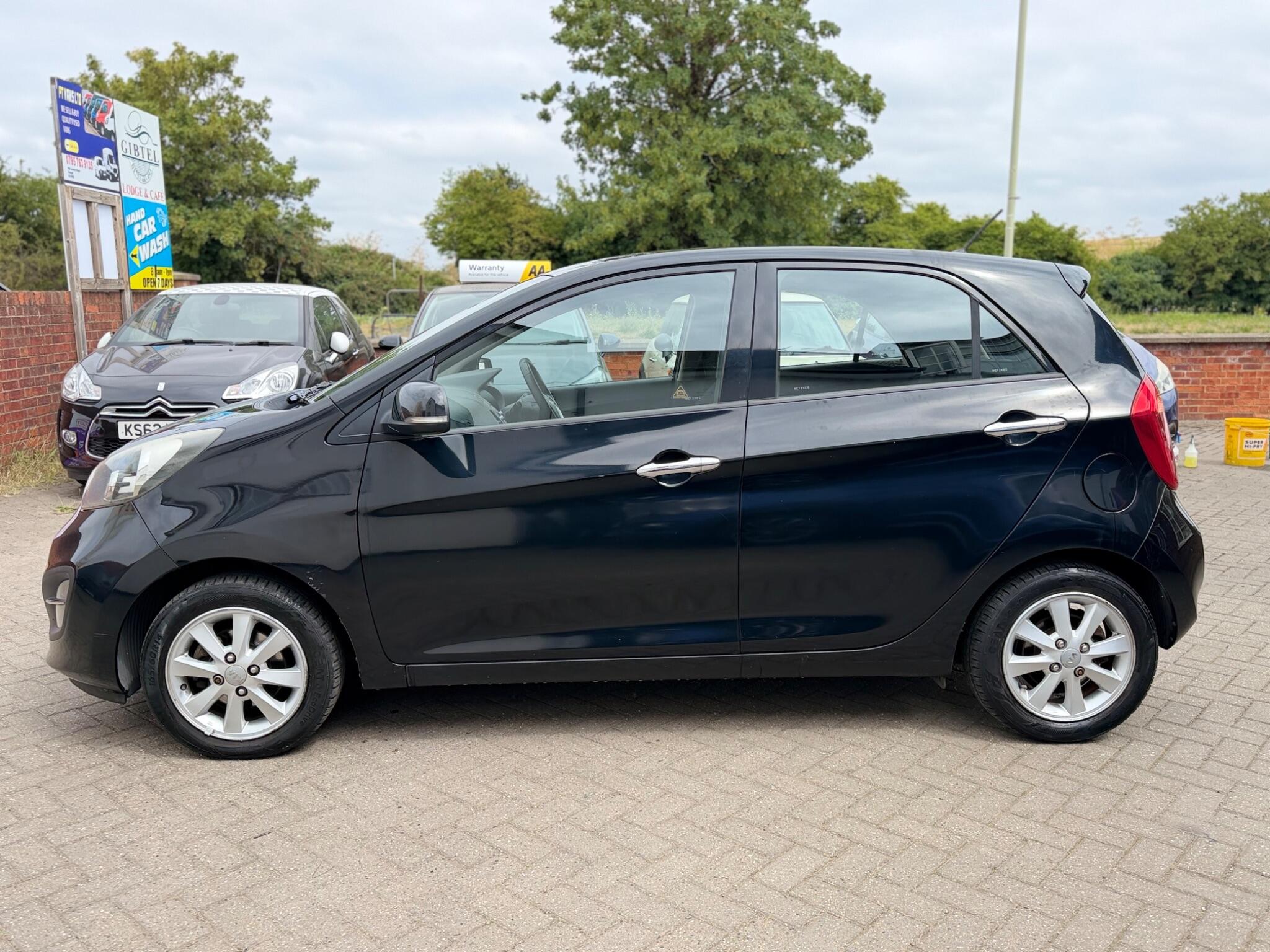 Kia Picanto view 10