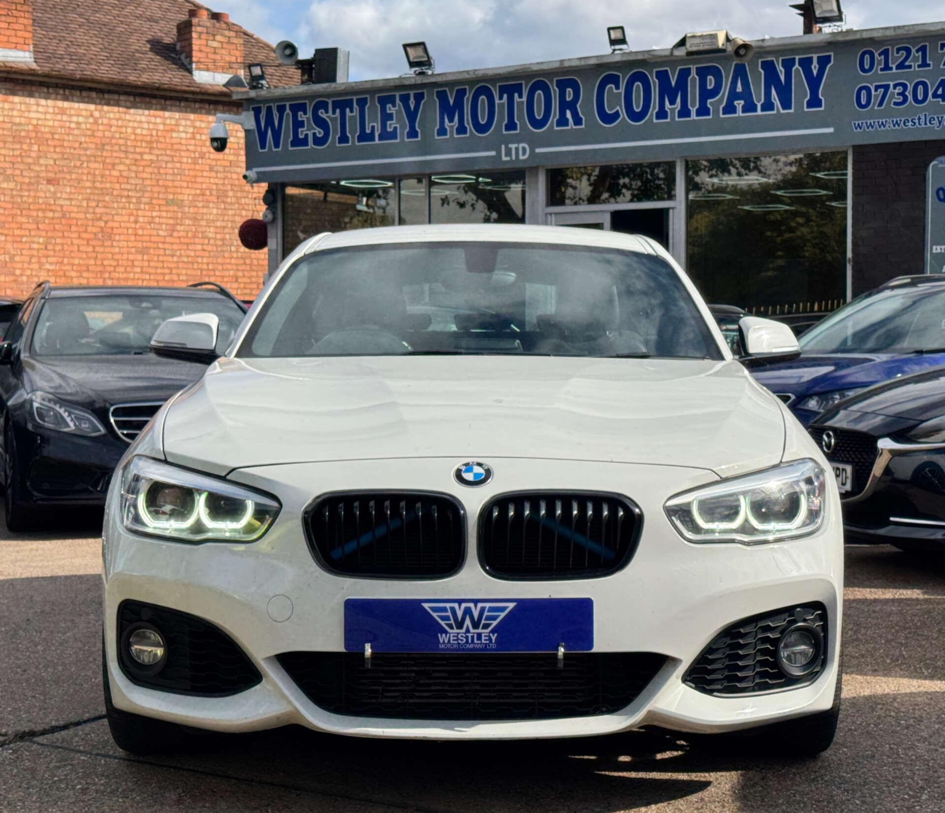 BMW 1 Series view 3