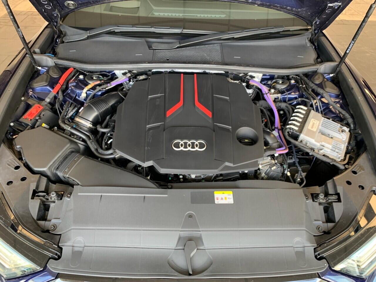 Audi S6 Avant view 48