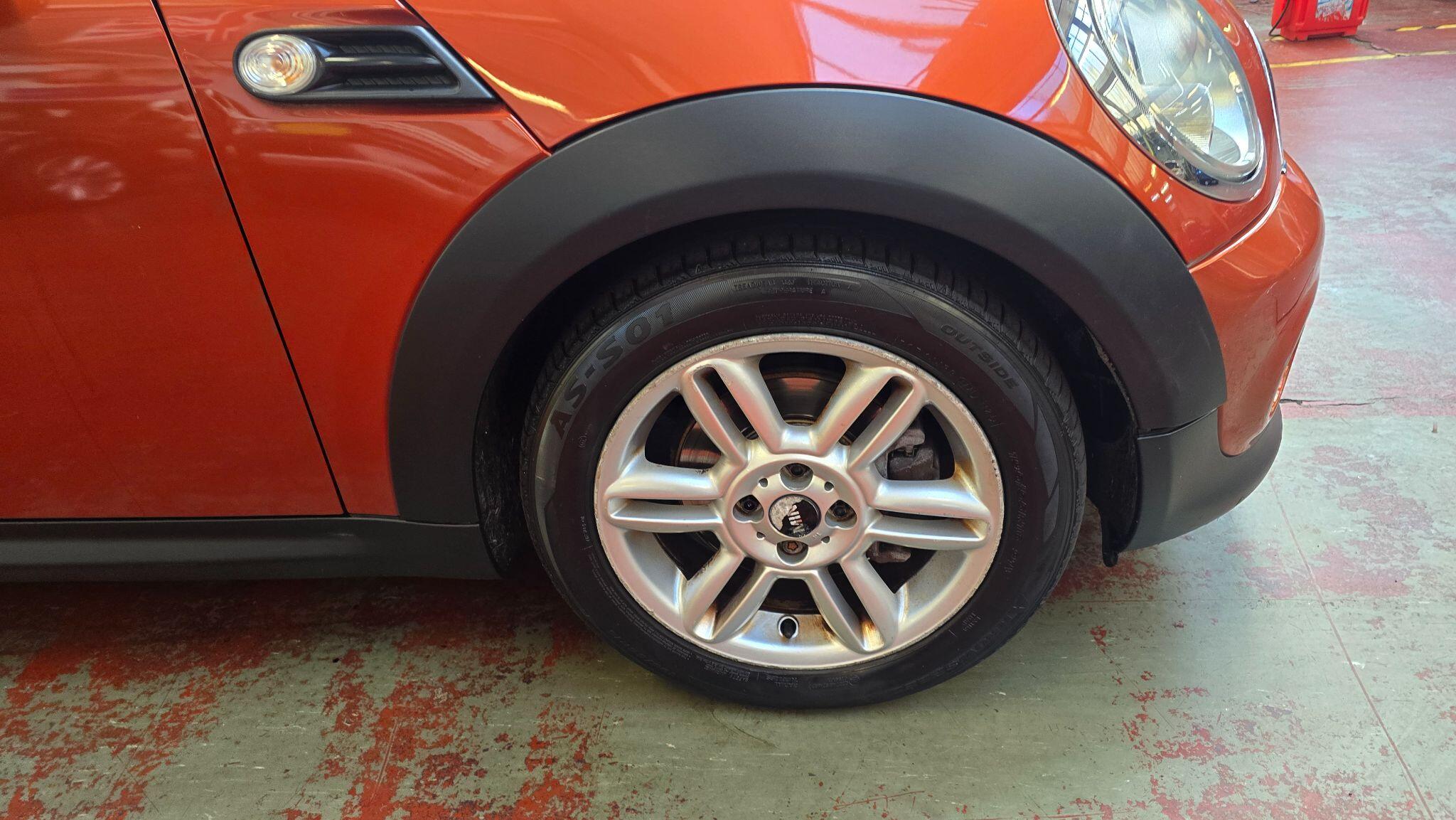 Mini Clubman view 24