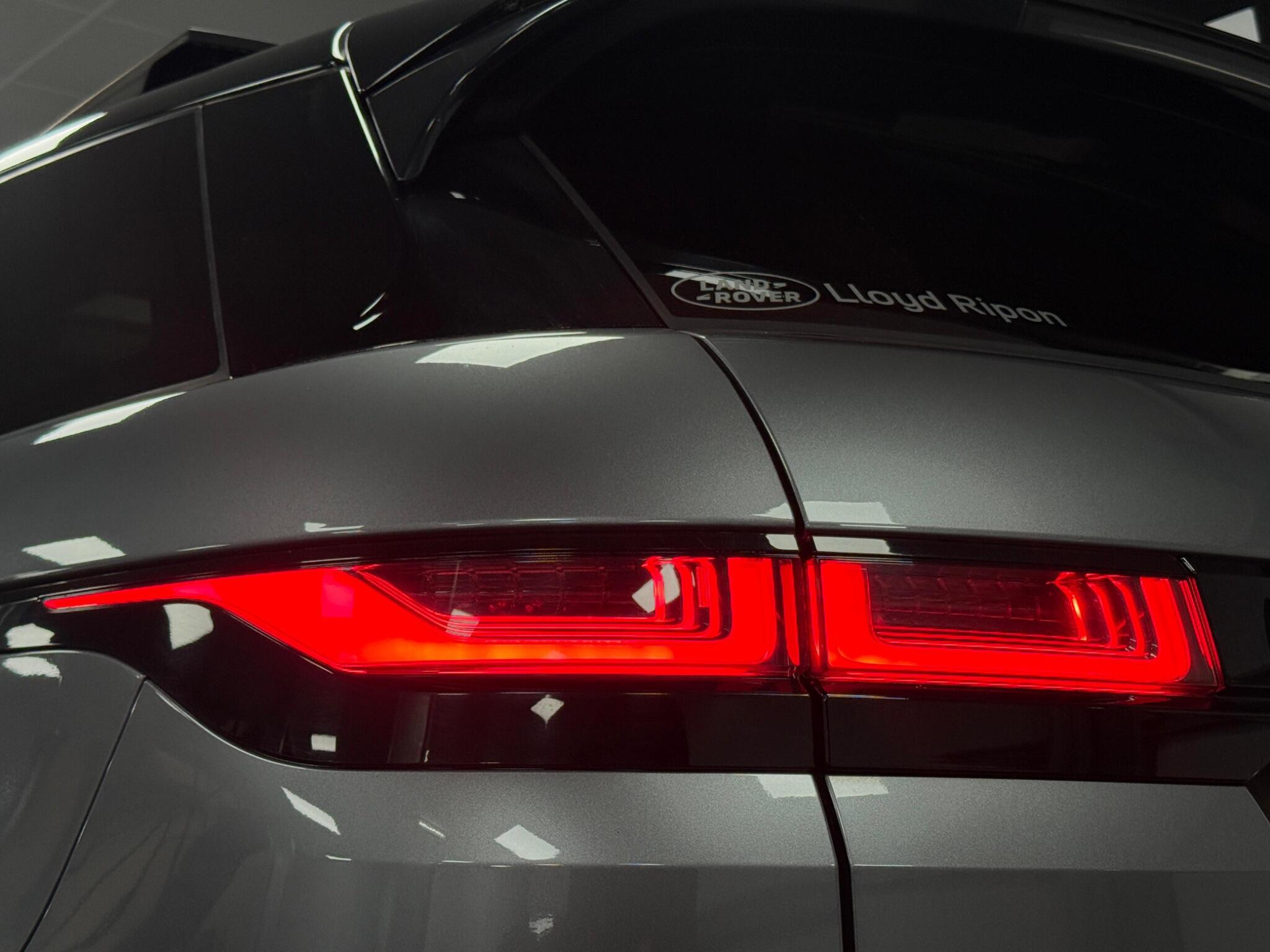 Land Rover Range Rover Evoque view 35