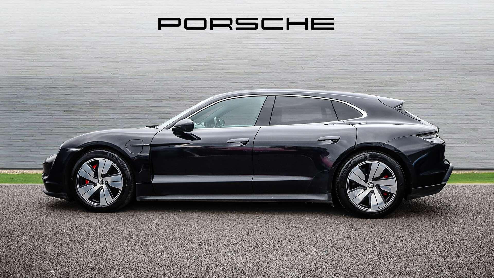 Porsche Taycan view 8