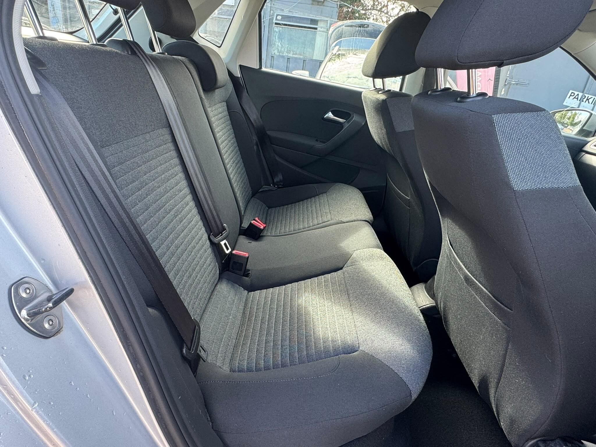 Volkswagen Polo view 19