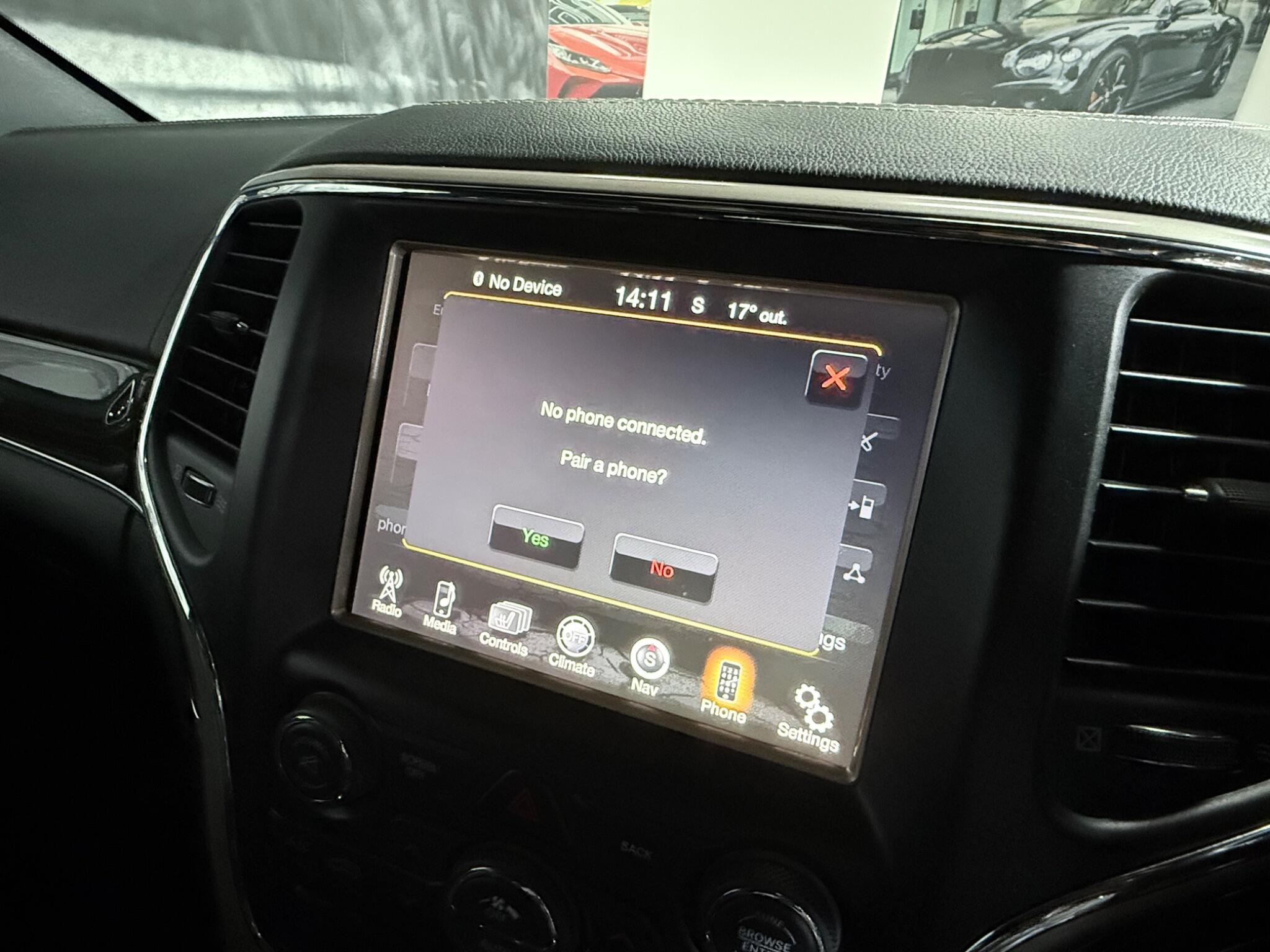 Jeep Grand Cherokee view 43