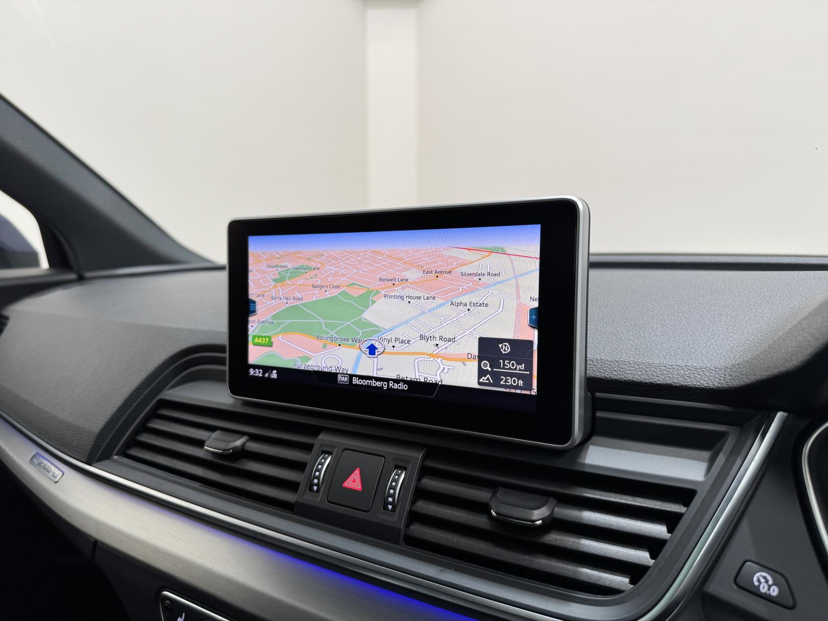 Audi Q5 view 26