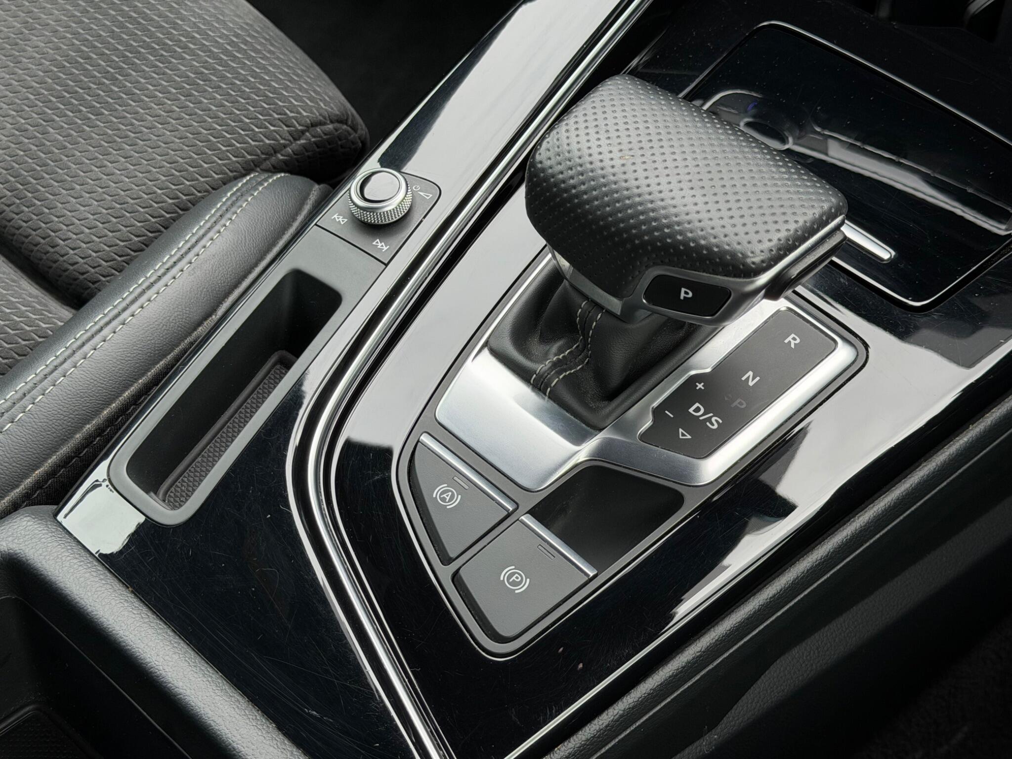Audi A4 view 43