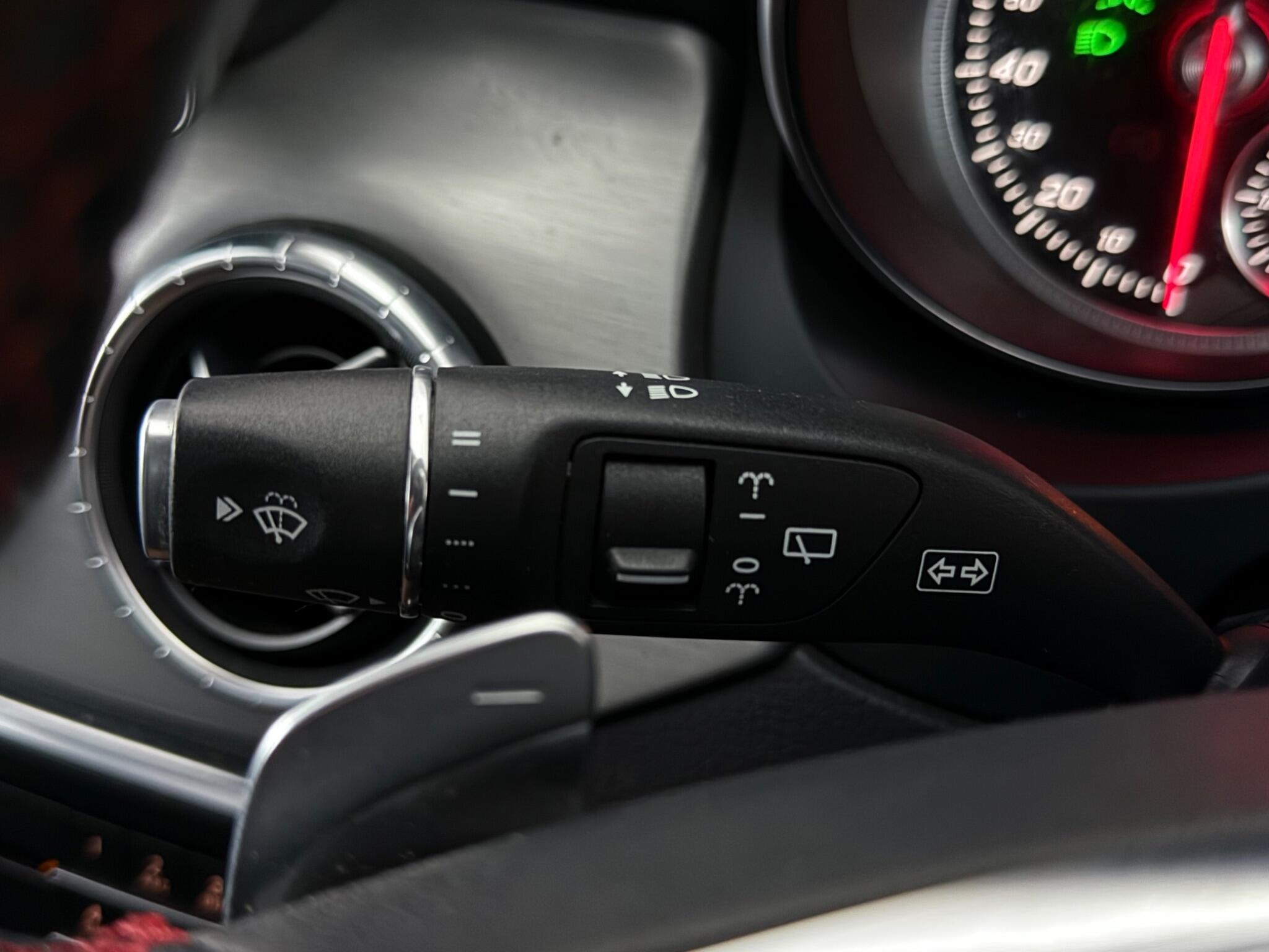 Mercedes-Benz CLA view 18