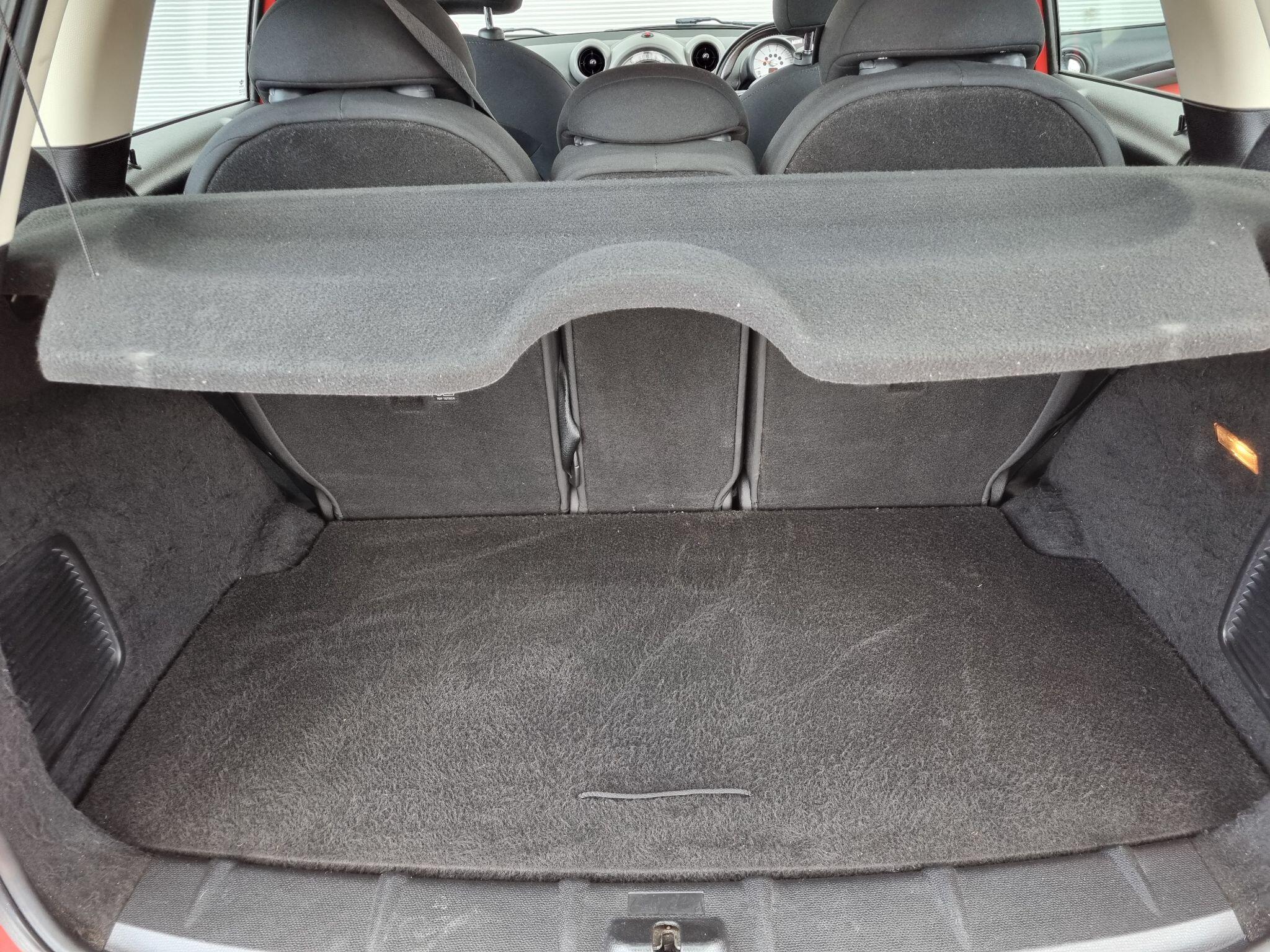 Mini Countryman view 24