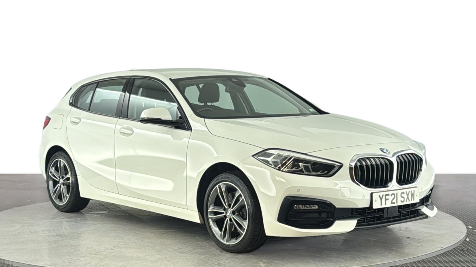 BMW 1 Series view 2