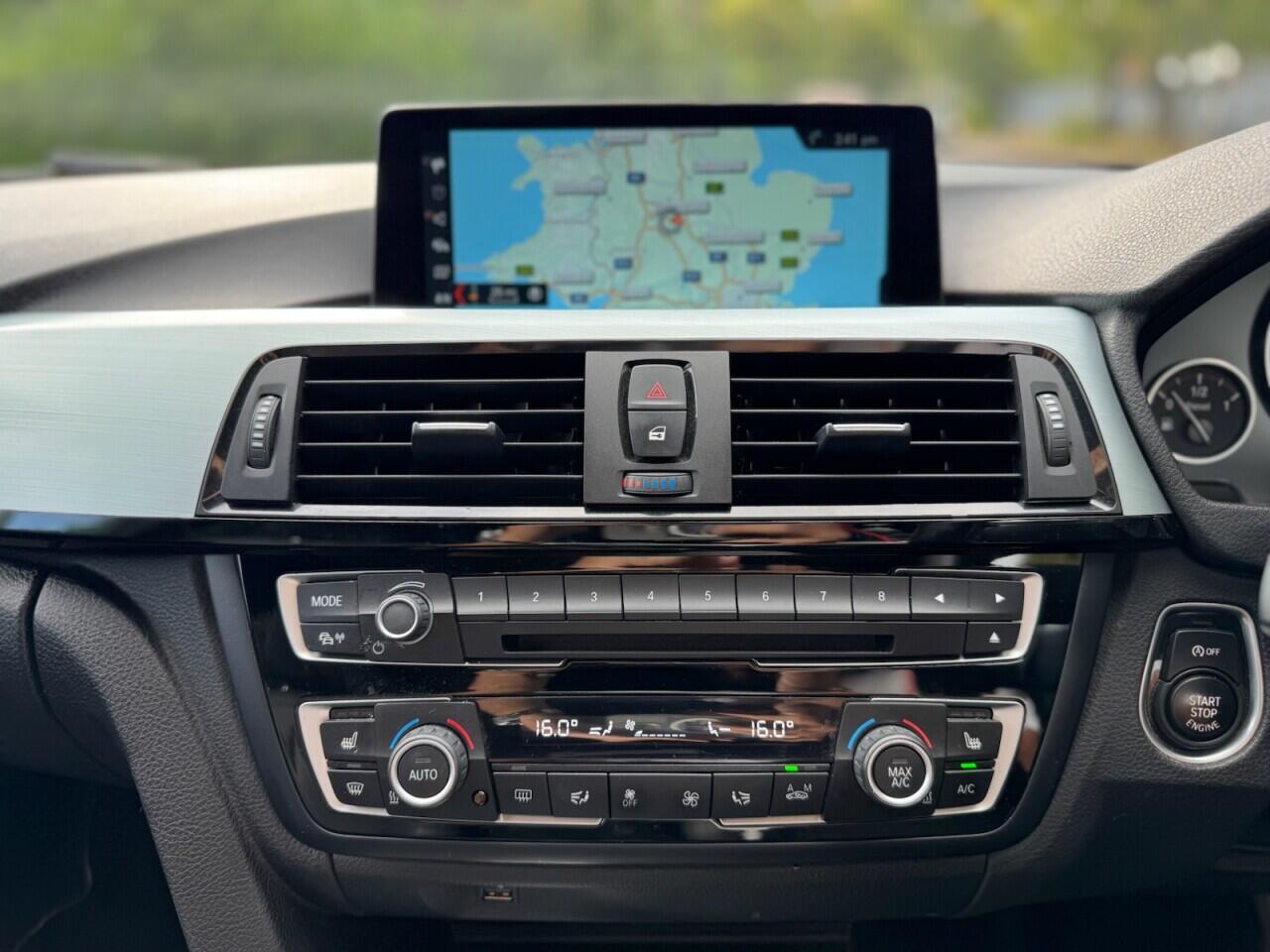 BMW 4 Series view 14