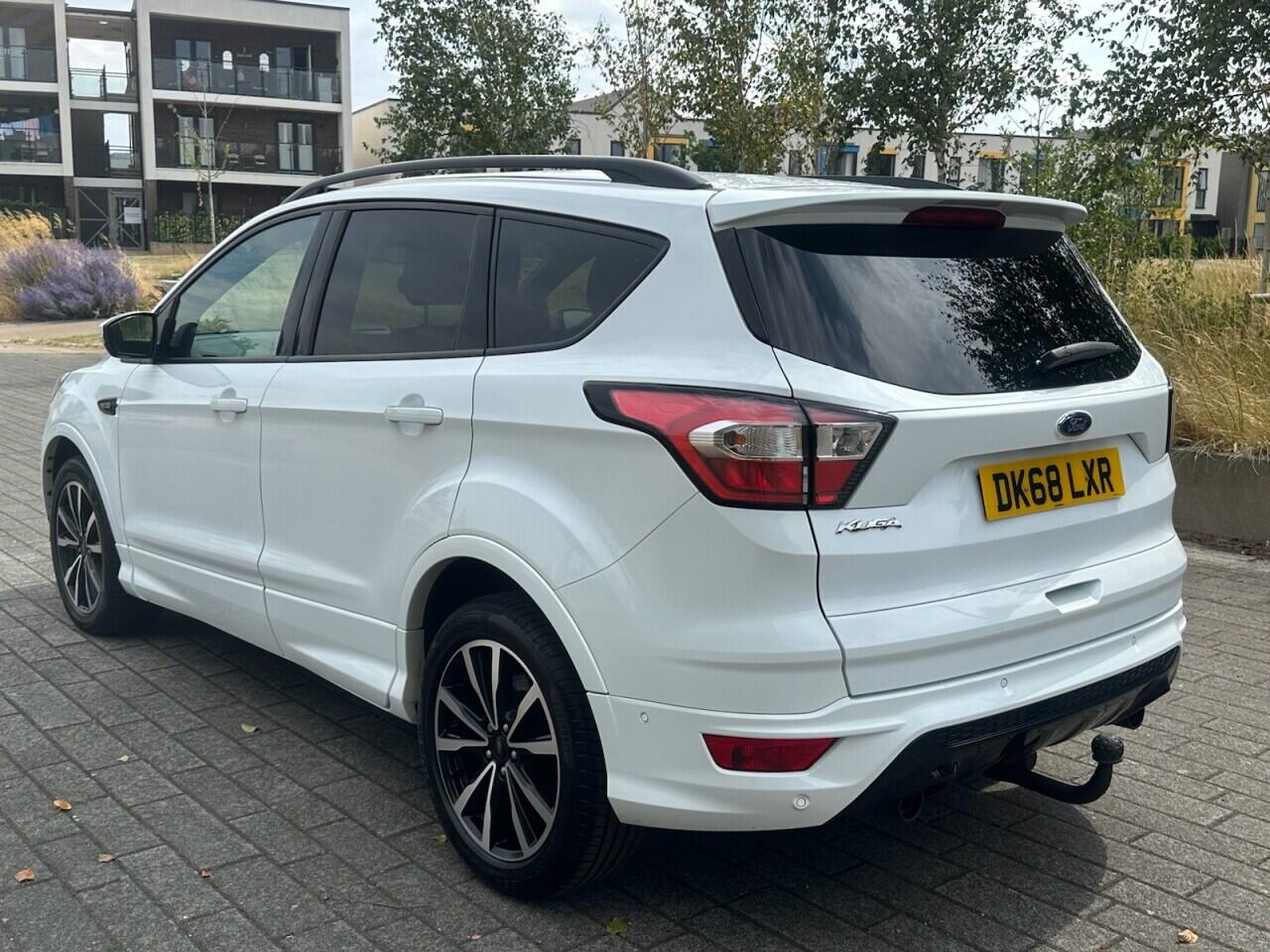 Ford Kuga view 5