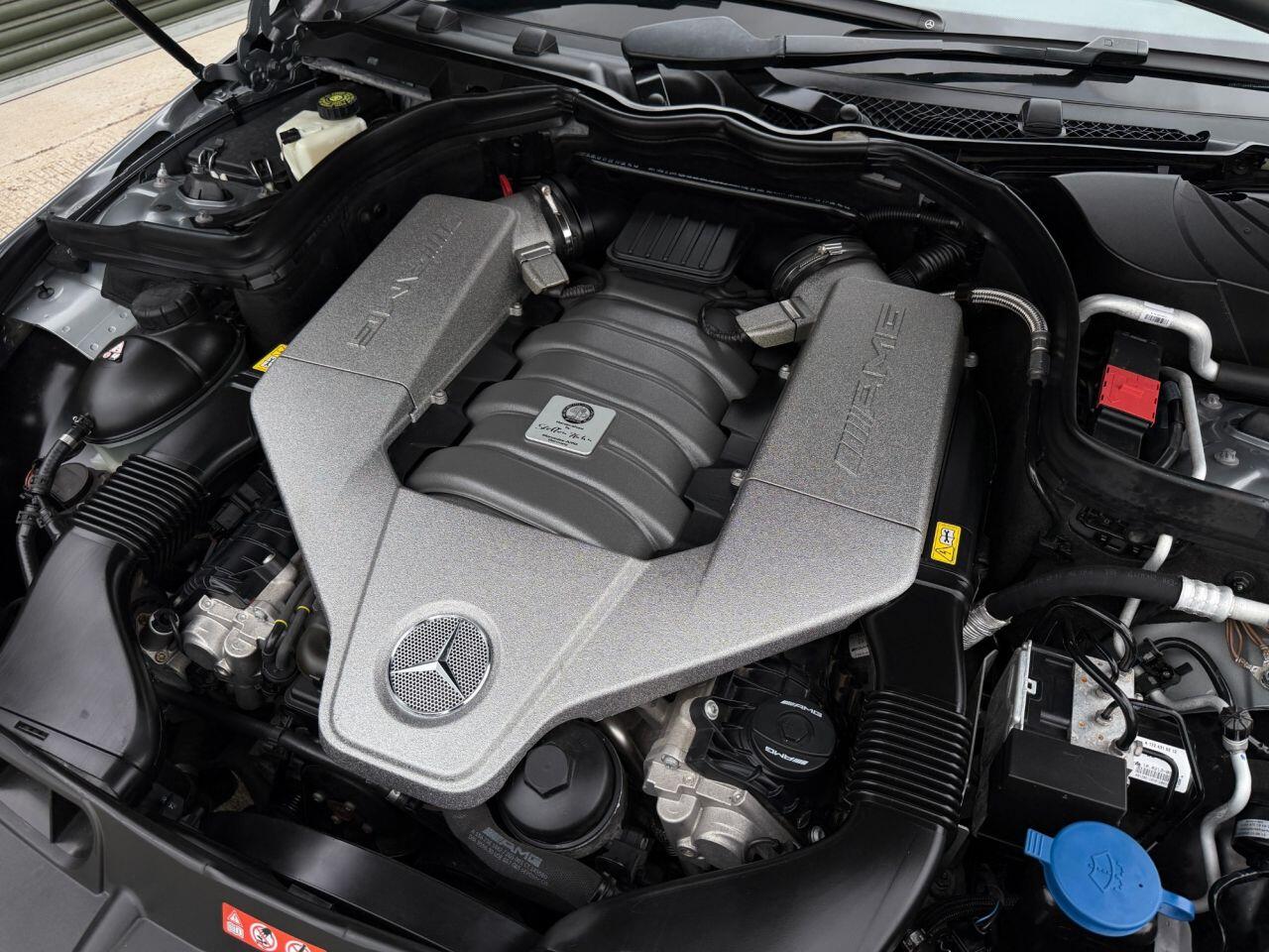 Mercedes-Benz C Class view 16