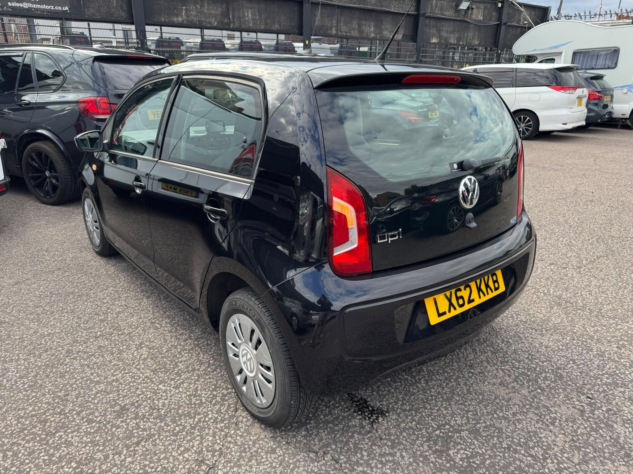 Volkswagen Up! view 11